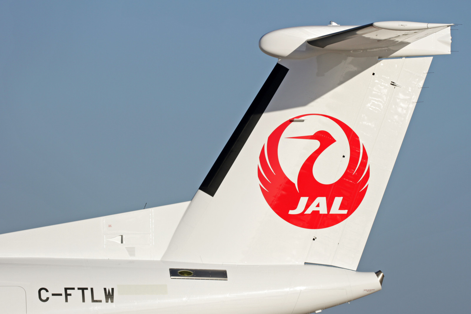 vozidlo, letoun, letadlo, Dojíždějící, vzduch, Bombardier, kluzák, Let, letectví, křídlo, RAC, letecká linka, Atmosféra Země, dopravní letoun linkový, proudová letadla, pomlčka, Registrace, LMML, Rjúkjú, 8q402c, cftlw, cn4550, 09032017