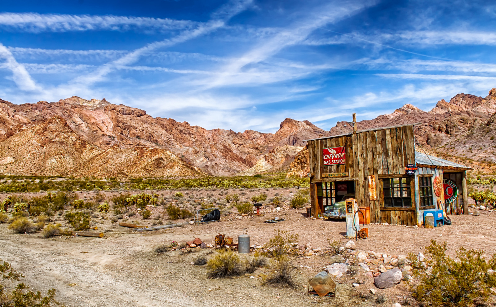 krajina, architektura, kopec, Skála, písek, nebe, Dům, Cestovní ruch, HDR, národní park, údolí, divočina, Nevada, mrak, strom, hora, stará budova, čerpací stanice, staré auto, Nelson, horských reliéf, pohoří, Liparské landform, křoviny, město duchů, eldoradocanyon, nadmořská výška, eldoradomountains, teachatticupmine, gaspump