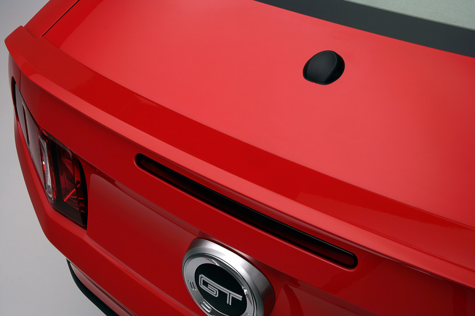 auto, Červené, vozidlo, sportovní auto, Brod, 2013, netcarshow, netcar, obrázky vozidel, photo auto, Mustang GT, kolo, automobilový exteriér, automobil make, luxusní vůz, rodinný vůz, nárazník, městské auto, státní poznávací značka