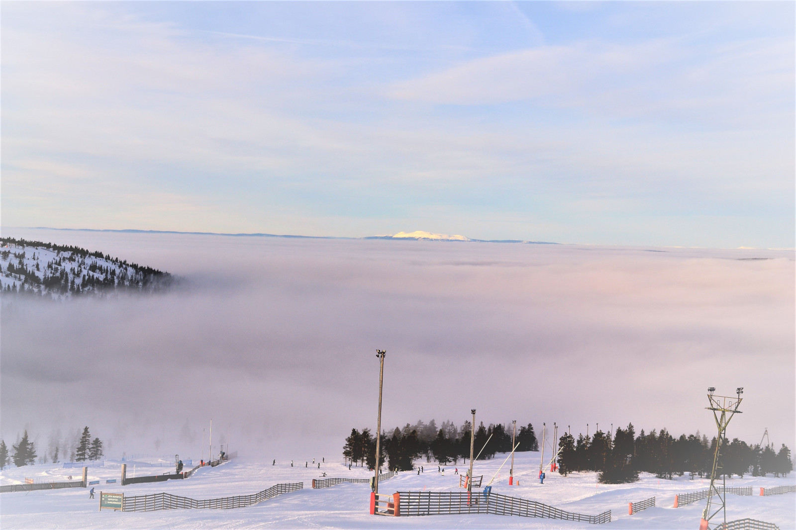 4608x3072 px, mraky, Studený, krajina, mlha, hory, Oakley