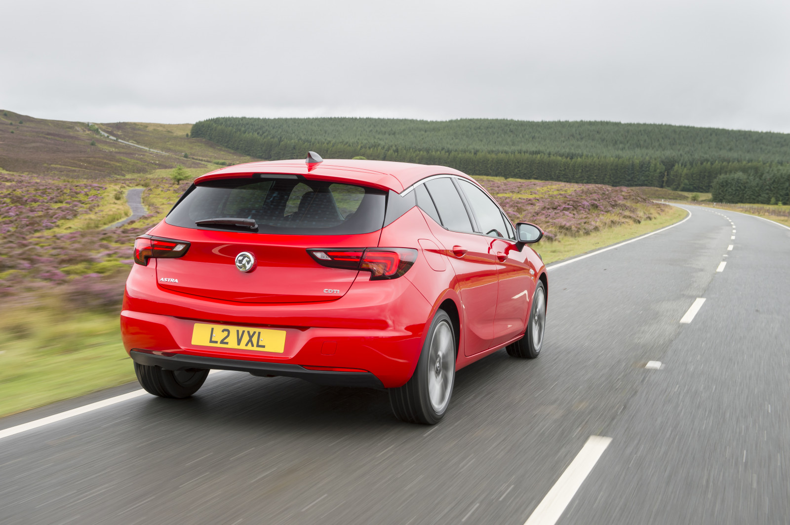 auto, BMW, veicolo, Alfa Romeo, Berlina, Vauxhall, netcarshow, netcar, immagini di auto, auto foto, 2016, Astra CDTI, veicoli terrestri, design automobilistico, esterno automobilistico, marca di automobile, auto di famiglia, auto esecutivo, vettura di medie dimensioni, Alfa Romeo Giulietta