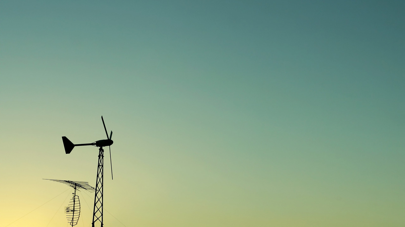 pouliční osvětlení, západ slunce, Příroda, nebe, fotografování, ráno, vítr, horizont, anténa, Meteorologická stanice, mrak, svítání, osvětlení, čára, 2560x1440 px, atmosférický jev, Atmosféra Země