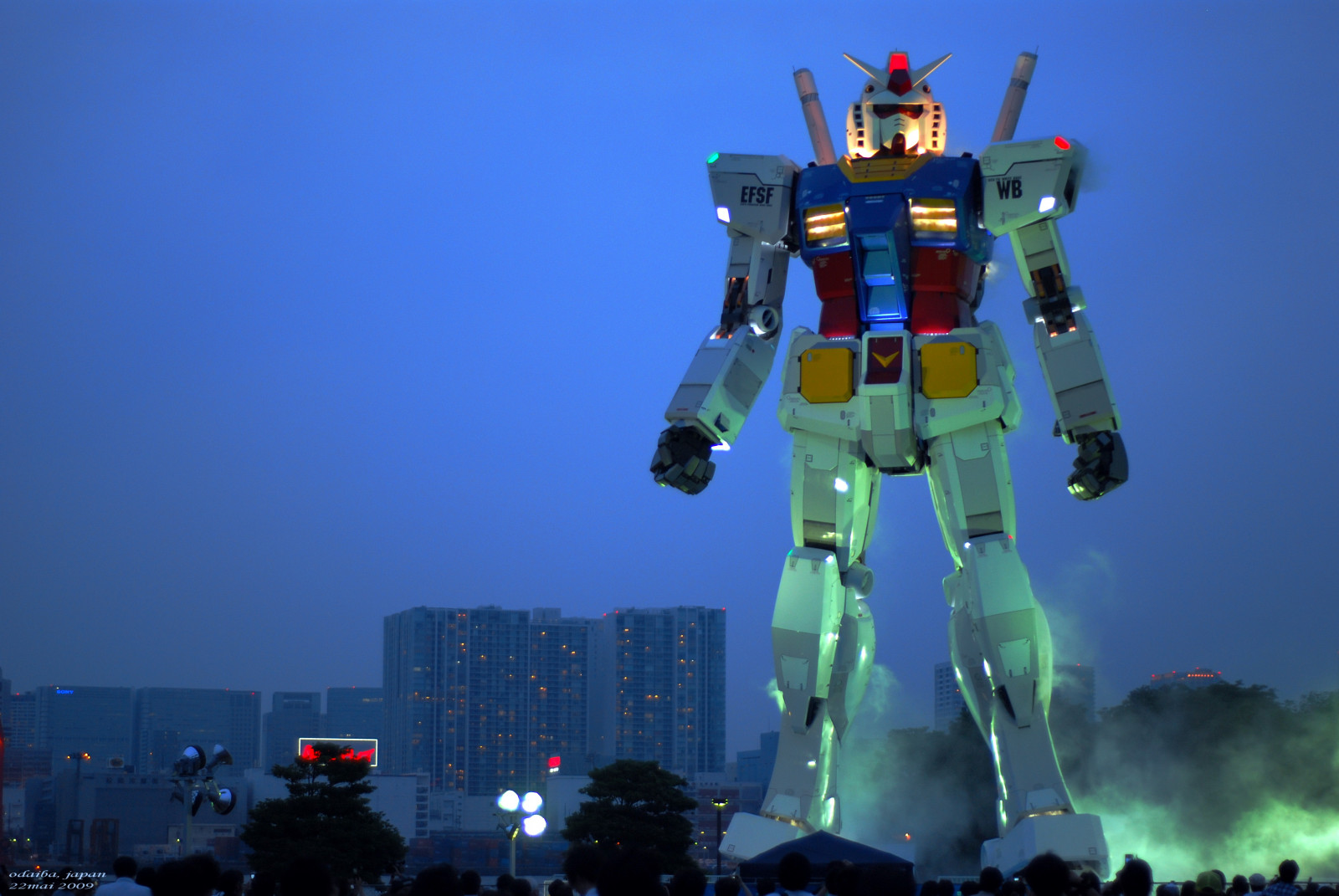 Wallpaper city, Japan, 50mm, Tokyo, robot, nightshot, smoke