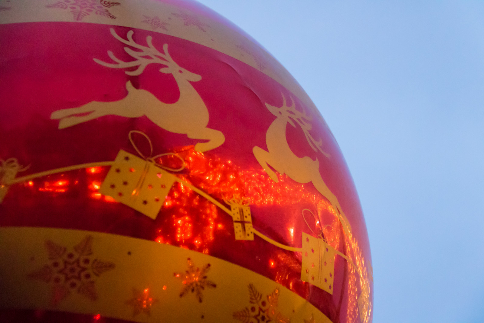 tempel, rød, afspejling, gul, verden, jul, lys, farve, xmas, dekoration, juli, helsingborg, form, belysning, atmosfære af jord, makrofotografering