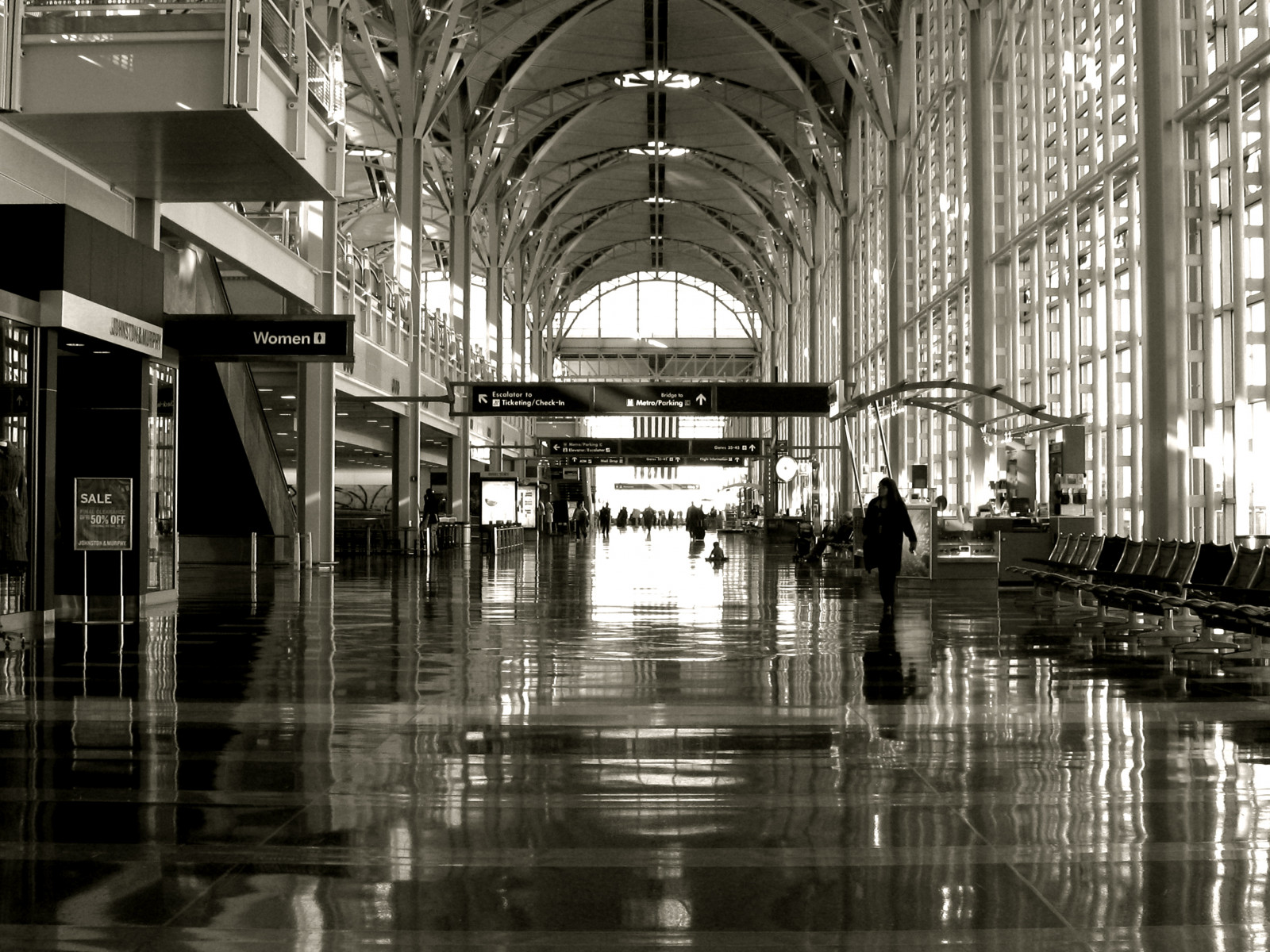 černobílý, panoráma města, architektura, budova, odraz, stín, letadlo, symetrie, letiště, metropole, přistávací dráha, Virginie, světlo, národní, umělecký, terminál, odrazy, osvětlení, výraz, anawesomeshot, diamondclassphotographer, flickrdiamond, blueribbonwinner, odlesky, dav, wonderfulworldmix, goldenmix, urban area, Černý a bílý, monochromatické fotografování, artisticexpression, Reagan, letouny, bwartaward, Arlington