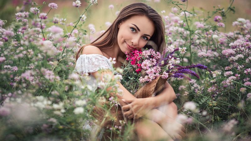 ženy, model, Sergey Shatskov, květiny, Příroda, usmívající se ženy, model, Sergey Shatskov, květiny, Příroda, usmívající se