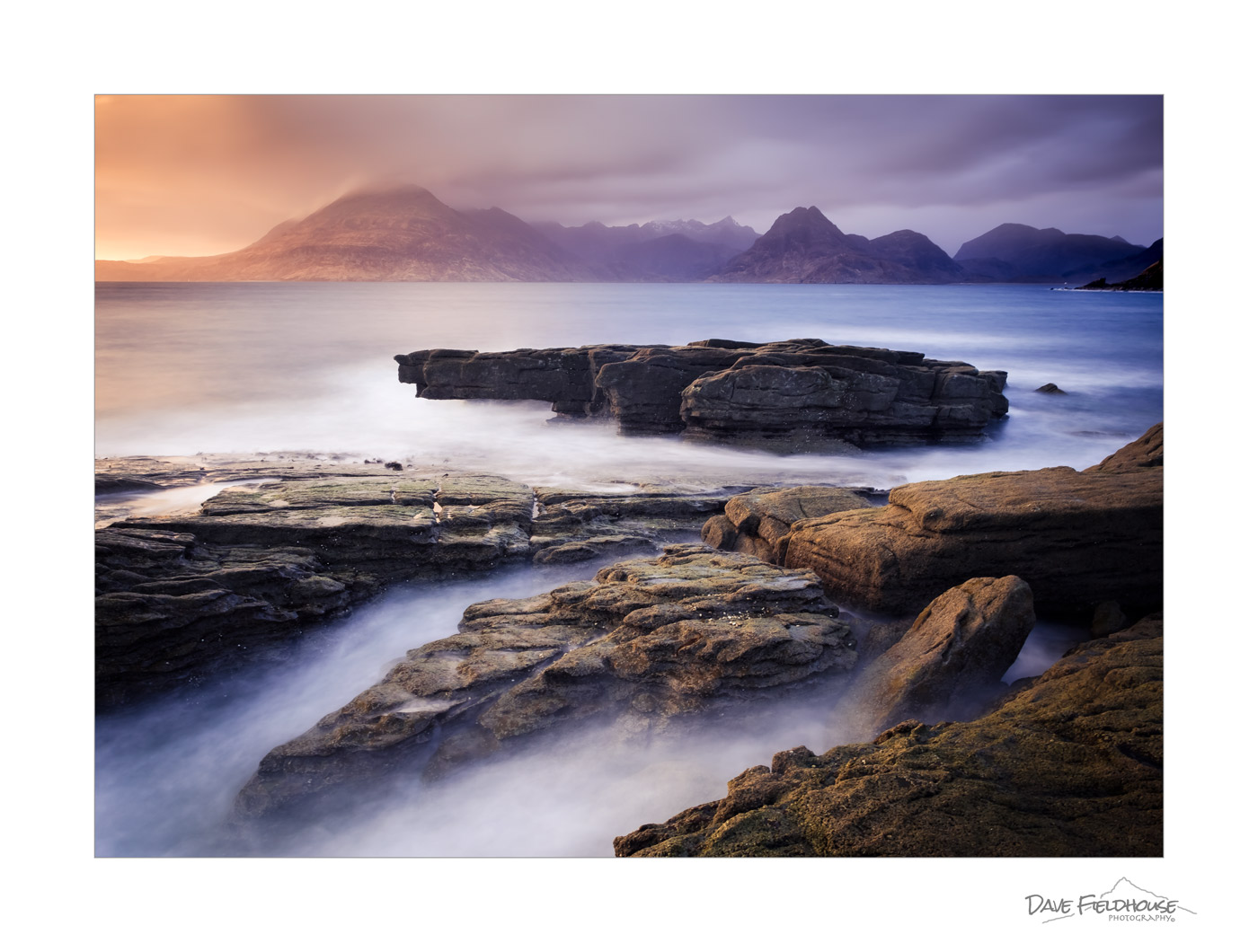 hory, západ slunce, moře, záliv, Skála, pobřeží, venku, mraky, Skotsko, večer, pobřeží, útes, skály, Skye, Fujifilm, Elgol, Terén, longexposure, oceán, Pohyb, vlna, přímořská krajina, materiál, fuji, vrchovina, březen, isleofskye, pobřežní, mořská vlna, fujixpro2, Cullins, blackcullin, lochscavaig, ealaghol