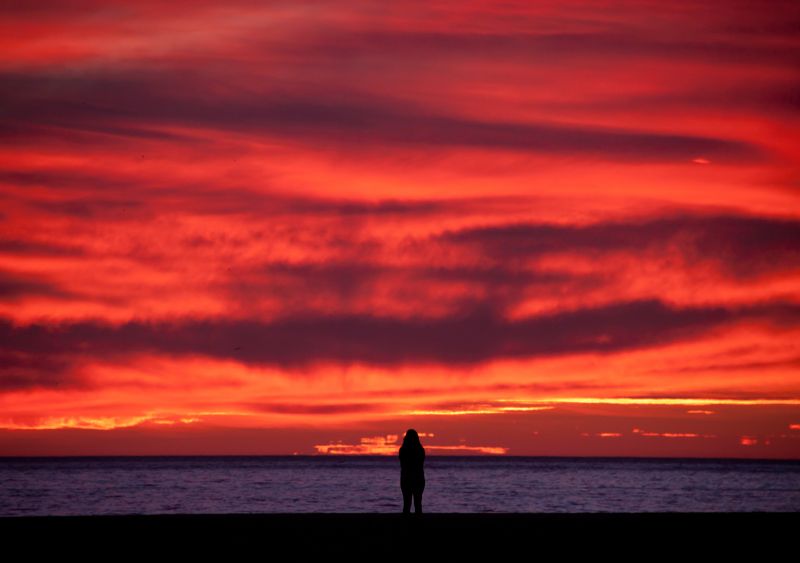 nebe, horizont, odlesk, západ slunce, moře, červená obloha v dopoledních hodinách nebe, horizont, odlesk, západ slunce, moře, červená obloha v dopoledních hodinách