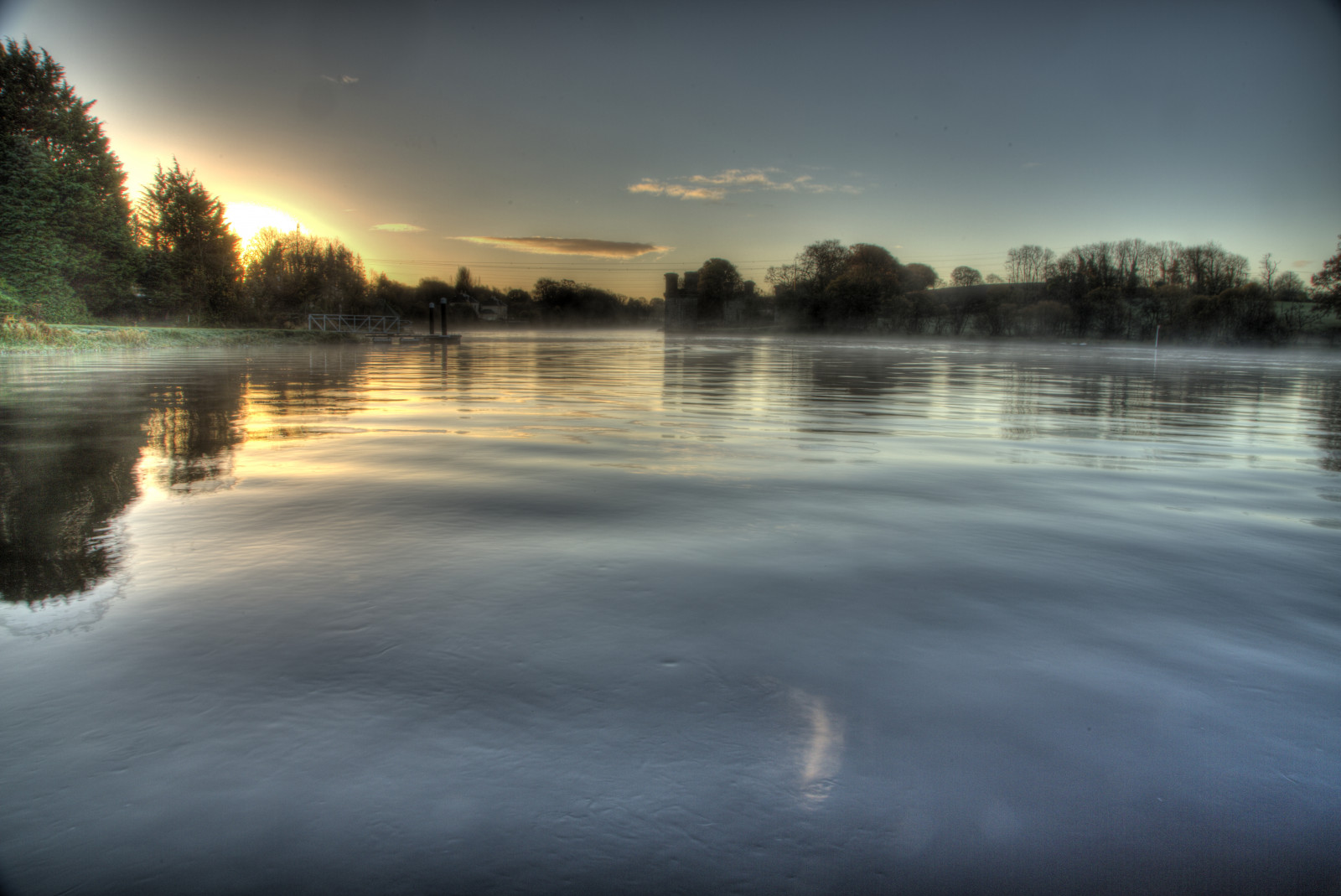 sollys, landskap, solnedgang, innsjø, vann, natur, shore, speilbilde, himmel, jernbane, soloppgang, rolig, kveld, morgen, tåke, bro, elv, horisont, atmosfære, Irland, dam, skumring, Bank, ruiner, Lough, våtmarks, Sky, tre, soloppgang, anlegg, nordlig, bølge, Vassdraget, reservoar, Fermanagh, innsjøen, kropp av vann, meteorologisk fenomen, vann funksjonen, fenomen, flom, vannforsyning, Enniskillen, erne, Ardhowen