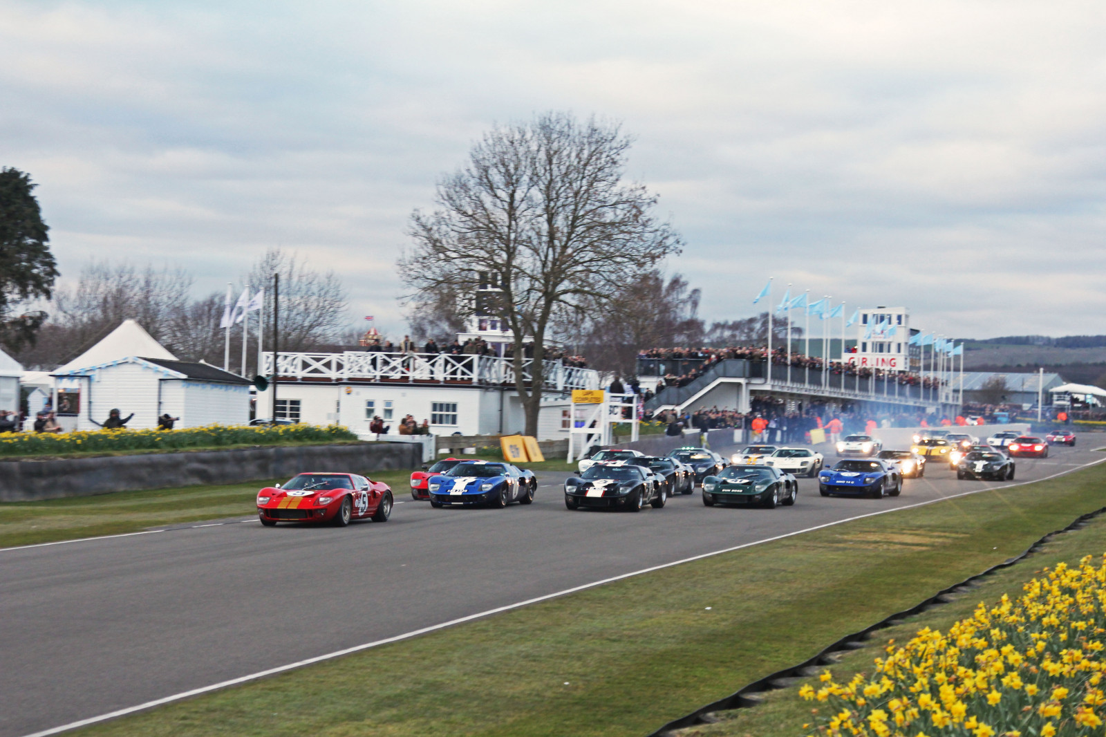 město, auto, nebe, vozidlo, silnice, fotografování, Dům, Supercars, zelená, oheň, dějiny, Brod, Dálnice, doprava, asfalt, parkoviště, Setkání, Start, limuzína, GT, 2016, strom, Páni, rostlina, dívka, cars, sexy, závod, úžasný, horký, mann, předměstí, 40, trofej, dobré dřevo, člen, combo, pozemní vozidla, luxusní vůz, závodiště, rodinný vůz, kompaktní vůz, městské auto, subcompact auto, 74, závodní dráha, florian, Joly, GT40, alan, 74.