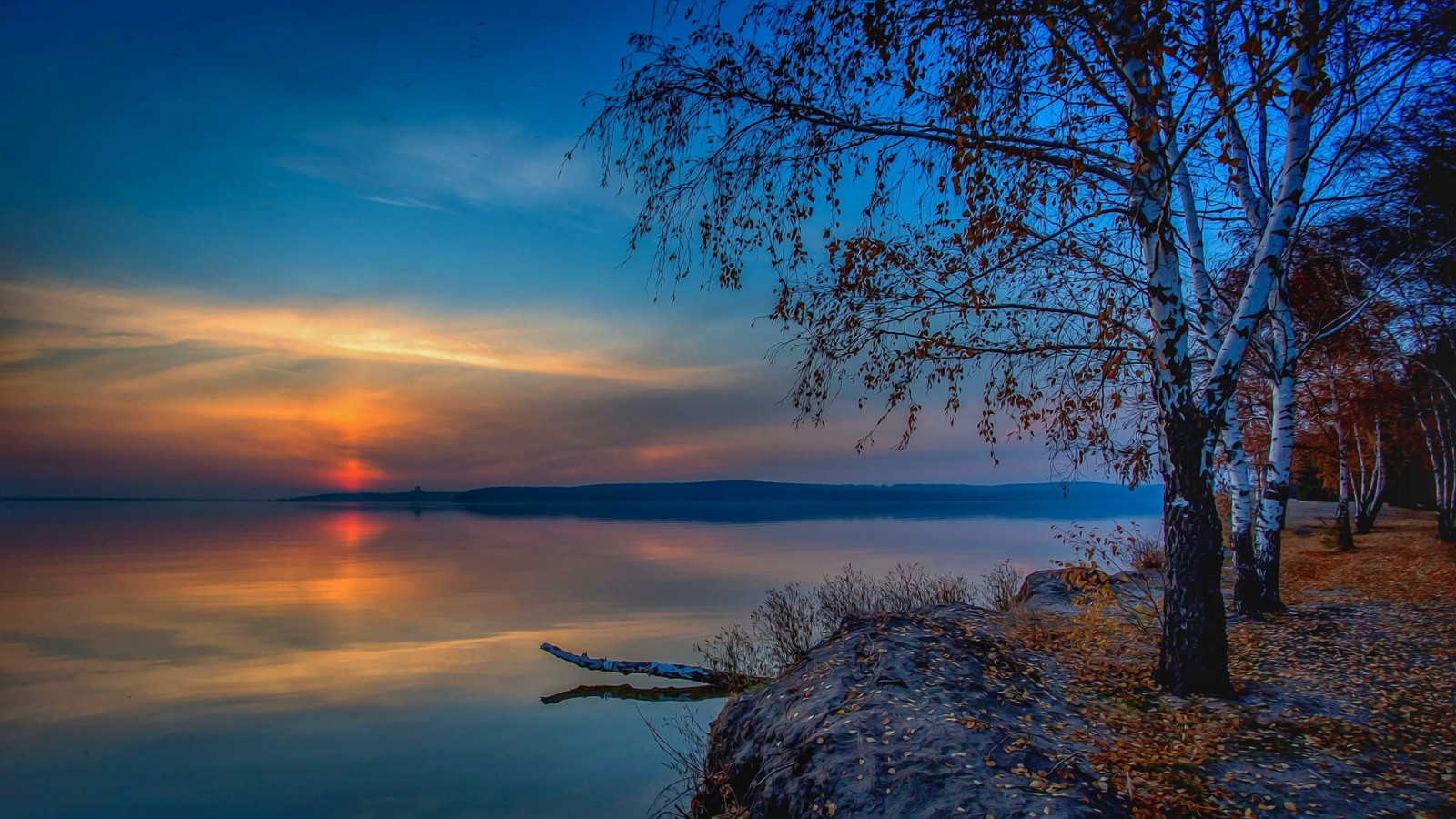 slunečnímu záření, stromy, krajina, podzim, listy, západ slunce, jezero, Příroda, odraz, nebe, zima, mraky, svítání, uklidnit, večer, ráno, horizont, Rusko, soumrak, bříza, strom, svítání, atmosférický jev