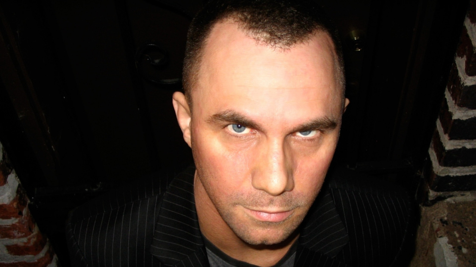 tvář, oči, bunda, nos, Osoba, hlava, usměj se, oko, muž, dívej se, zábava, člověk, krk, účes, tvář, brada, obočí, orgán, vousy, čelo, čelist, prominent, J williams