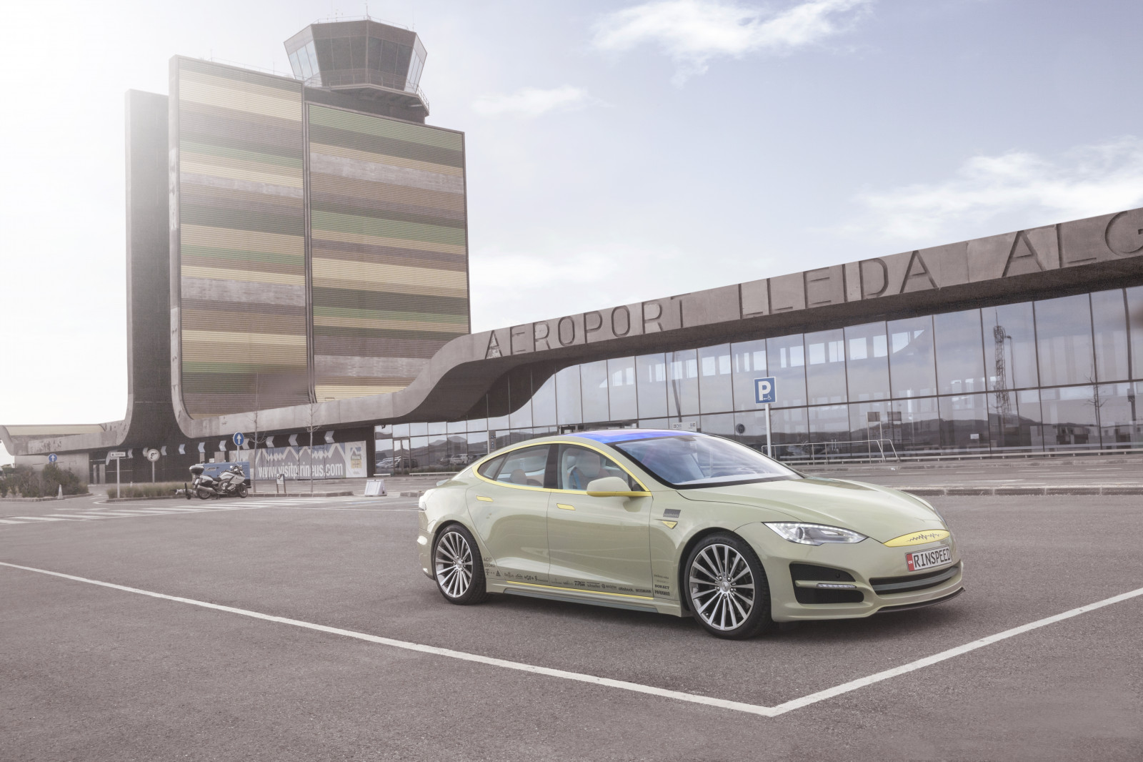 samochód, pojazd, samochód sportowy, 2015 r, Sedan, Netcarshow, Netcar, Obrazy samochodów, Zdjęcie samochodu, koło, Rinspeed, Koncepcja Xchang E, Supercar, Pojazd lądowy, Projekt motoryzacyjny, Producent samochodów, Luksusowy pojazd, Rodzinny samochód, Samochód wykonawczy, Sport sedan