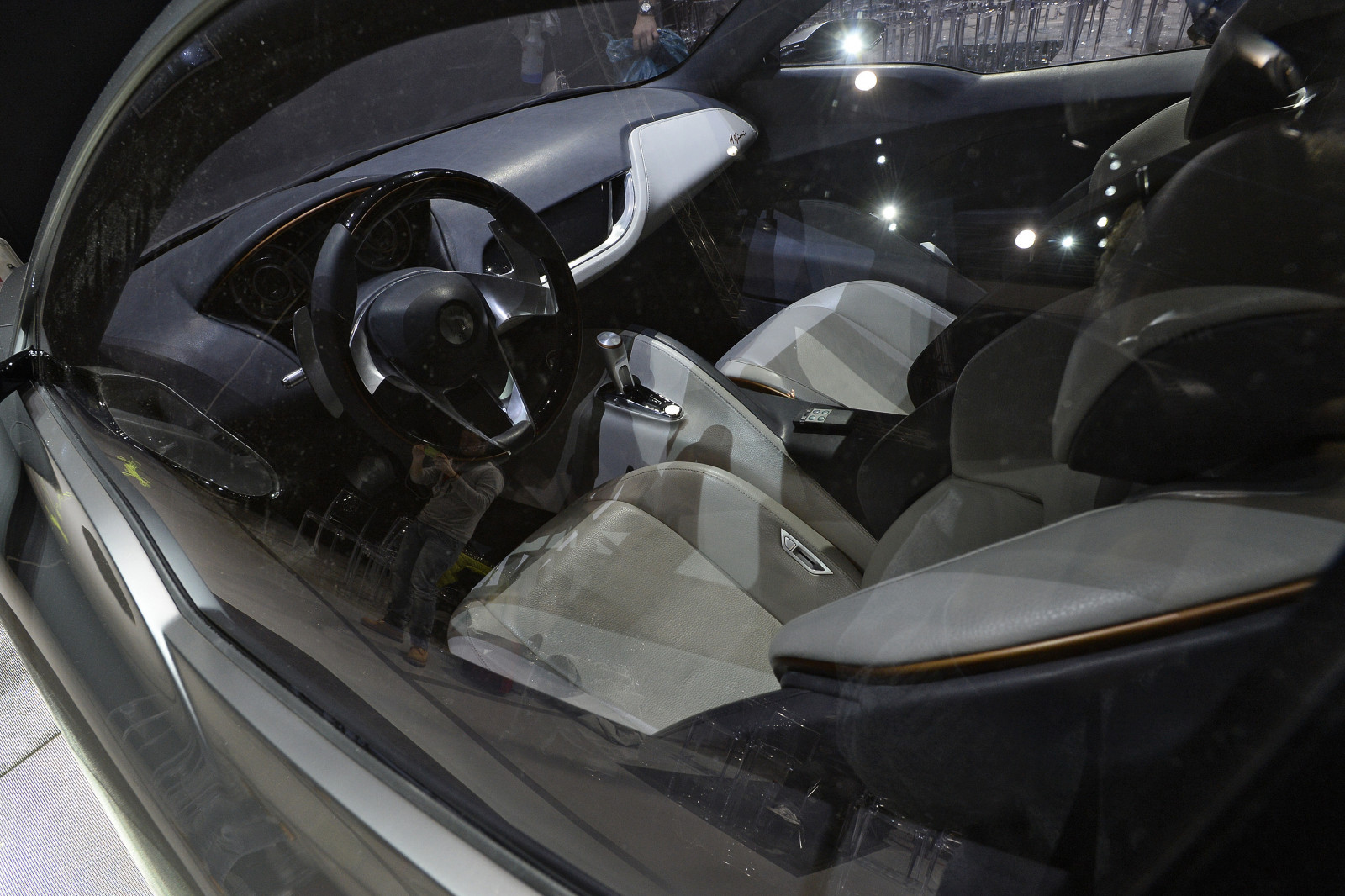 auto, vozidlo, sportovní auto, Maserati, limuzína, netcarshow, netcar, obrázky vozidel, photo auto, 2014, kolo, Alfieri concept, superauto, pozemní vozidla, automobilového designu, automobilový exteriér, automobil make, luxusní vůz, rodinný vůz, výkonné auto, městské auto, auto show