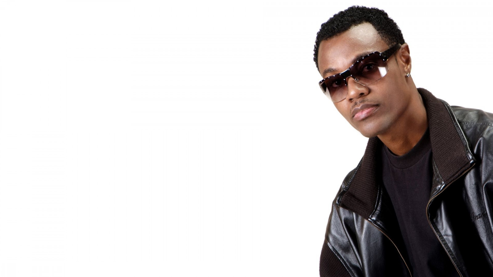 tvář, sluneční brýle, brýle, Gentleman, bunda, mikrofon, hudební umělec, Zvuk, chladný, dívej se, vision care, brýlí, audio zařízení, Wayne wonder