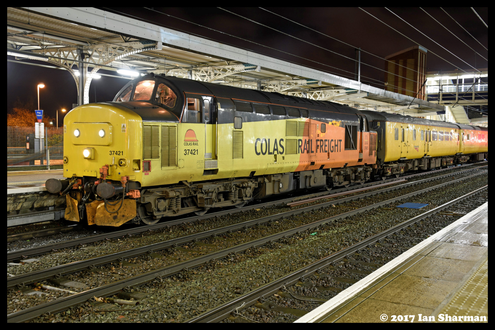 vozidlo, vlak, železnice, vlakové nádraží, doprava, síť, lokomotiva, elektřina, motor, rychlá přeprava, východní, 2017, vlaky, kolejnice, stanice, skvělý, dráha, traktor, březen, test, Ne, železnice, cambridge, 37, třída, motorová nafta, 3., Metropolitní oblast, veřejná doprava, Ipswich, železniční doprava, kolejová vozidla, osobní automobil, železniční vůz, elektrické napájení, bláznivý, února, Colas, hlavní linie, Geml, 37421, 1q98