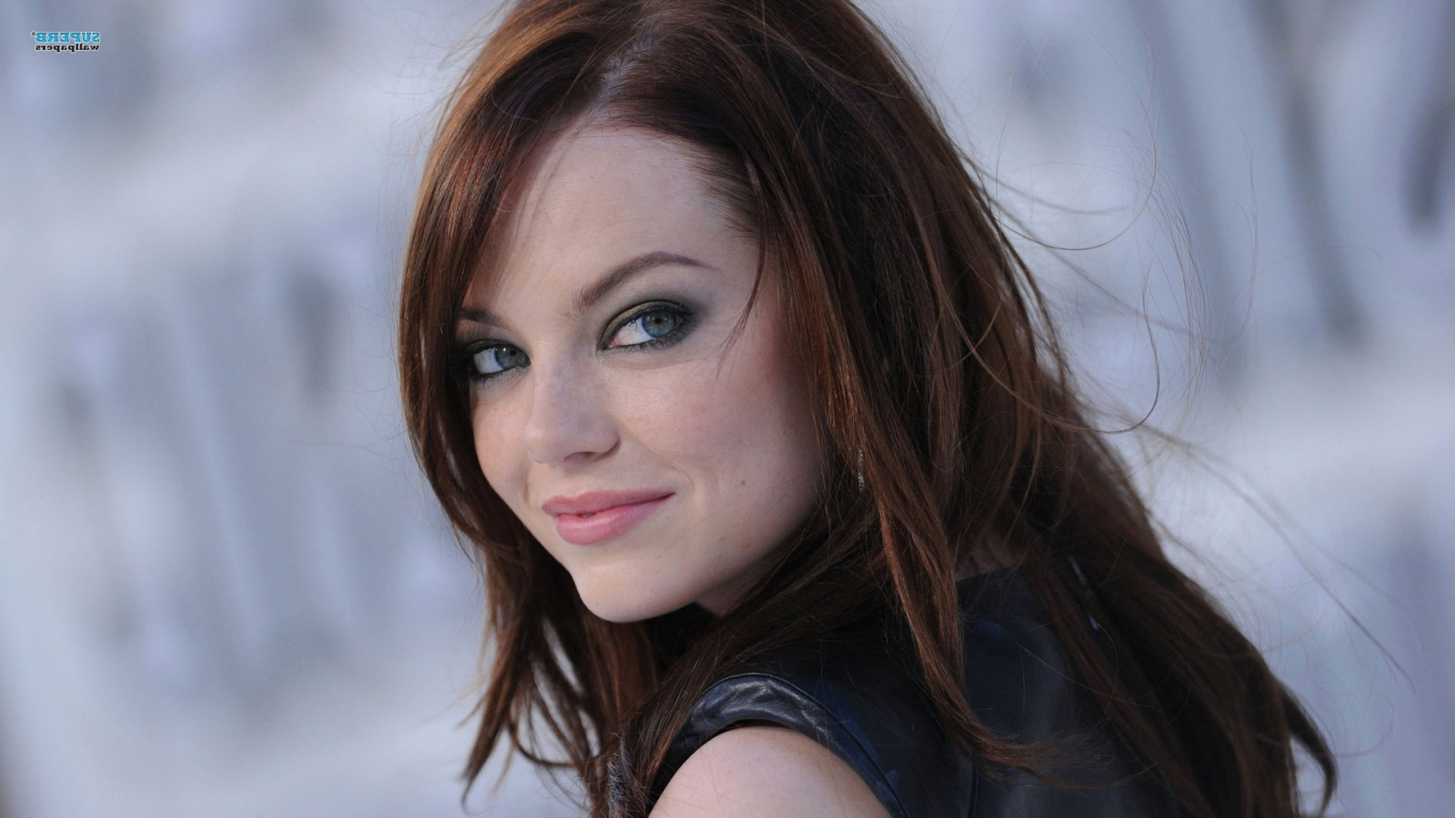 arc, modell, portré, hosszú haj, fényképezés, kék, fekete haj, divat, haj, orr, Emma Stone, Személy, bőr, fej, szupermodell, lány, szépség, mosoly, szem, nő, hölgy, fénykép, szőke, frizura, 1920x1080 px, portré fotózás, Fotó, barna haj, art modell, emberi test, szerv, bezár