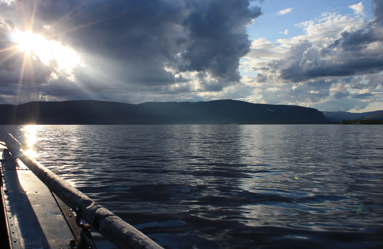 slunečnímu záření, krajina, loď, západ slunce, moře, záliv, kopec, jezero, voda, pobřeží, odraz, nebe, vozidlo, svítání, večer, ráno, pobřeží, horizont, soumrak, Karélie, mrak, svítání, oceán, vlna, jezero, tělo z vody, 4183x2718 px