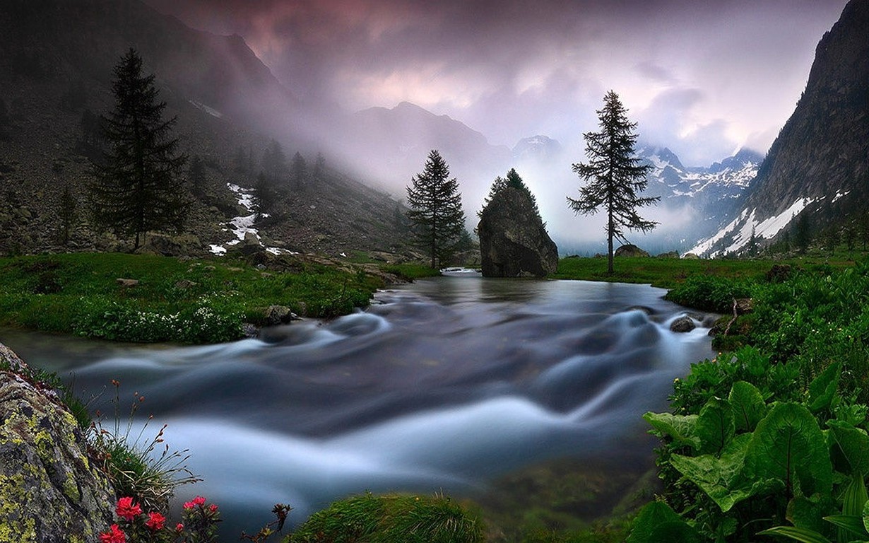 slunečnímu záření, stromy, krajina, les, vodopád, Itálie, jezero, Příroda, odraz, dlouhé expozice, mlha, řeka, křoví, národní park, údolí, květy, divočina, proud, Alpy, deštný prales, mrak, podzim, hora, atmosférický jev, počítač tapeta, horských reliéf, landform, geografický rys, tělo z vody, pohoří, vodní prvek, 1230x768 px