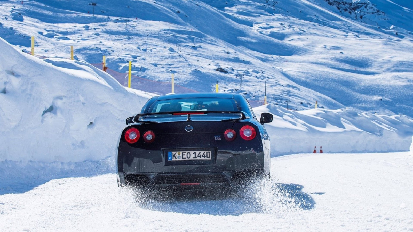 Wallpaper : car, snow, Nissan GT R, driving, weather, piste, supercar, 1920x1080 px, land