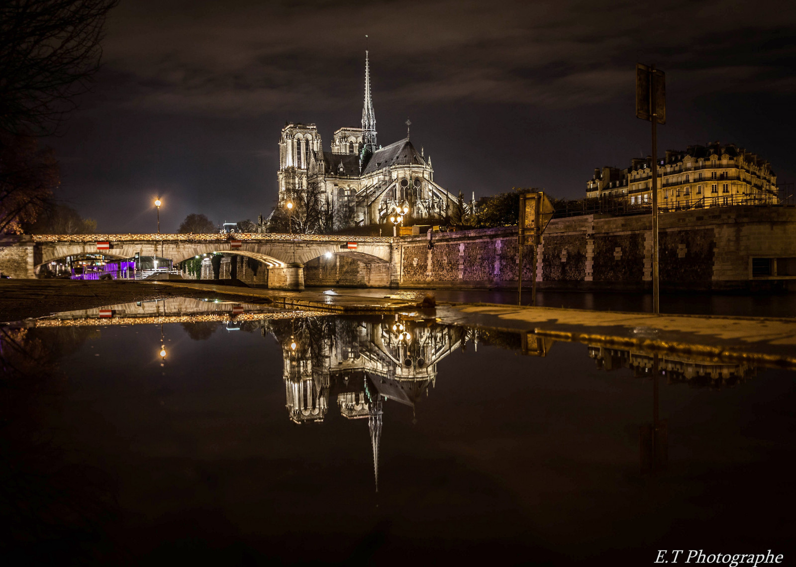 město, panoráma města, noc, voda, odraz, nebe, večer, řeka, Paříž, soumrak, metropole, osvětlení, de, tma, notre, dáma, nuit, reflets, mezník, póza, turistická atrakce, longue