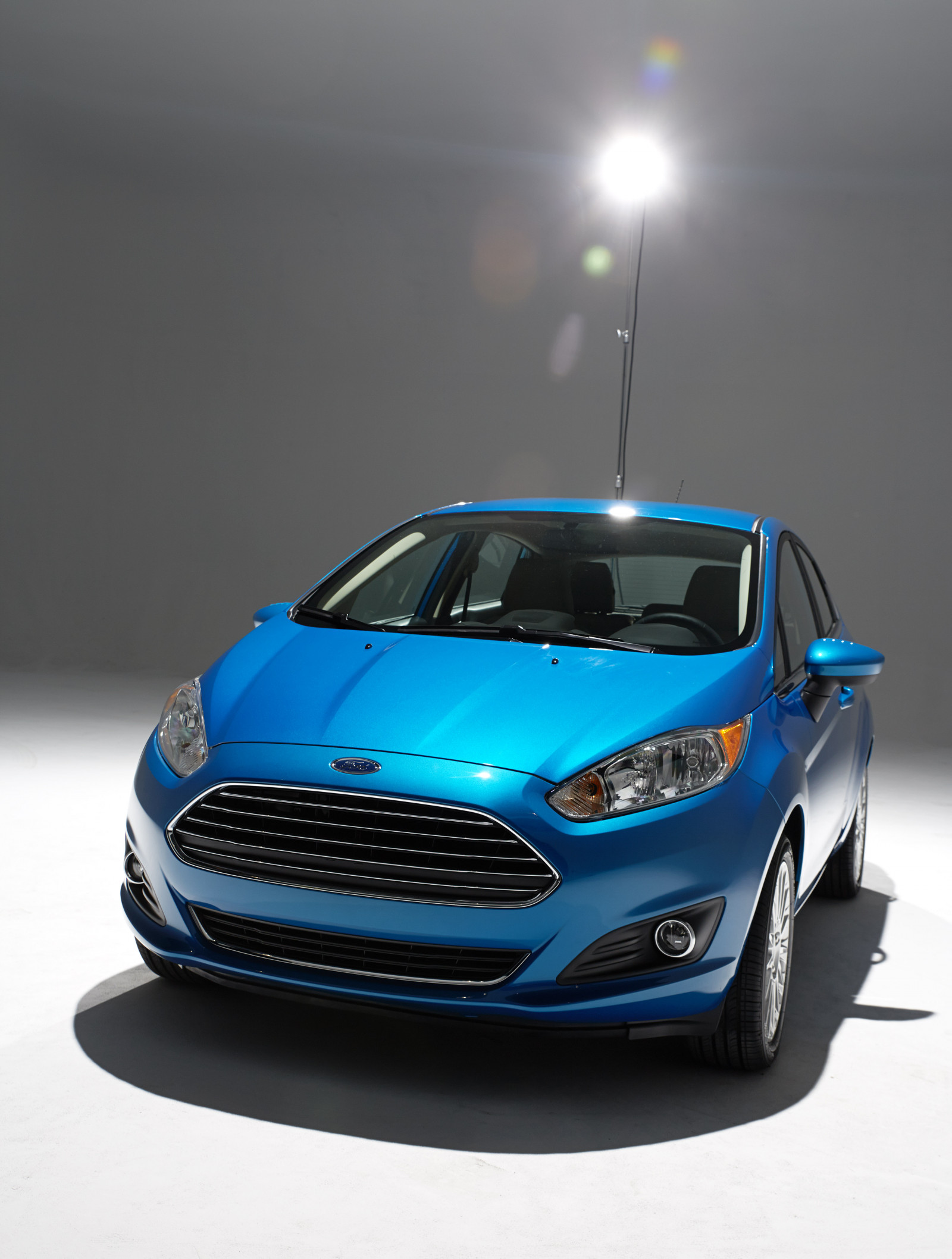 bil, køretøj, Ford, 2015, Ford Fiesta, Sedan, netcarshow, netcar, bil billeder, bil foto, Fiesta 5 dørs USA-version, jord køretøj, bildesign, automotive exterior, racerbil, bil make, hatchback, SuperMini, Ford Motor Company