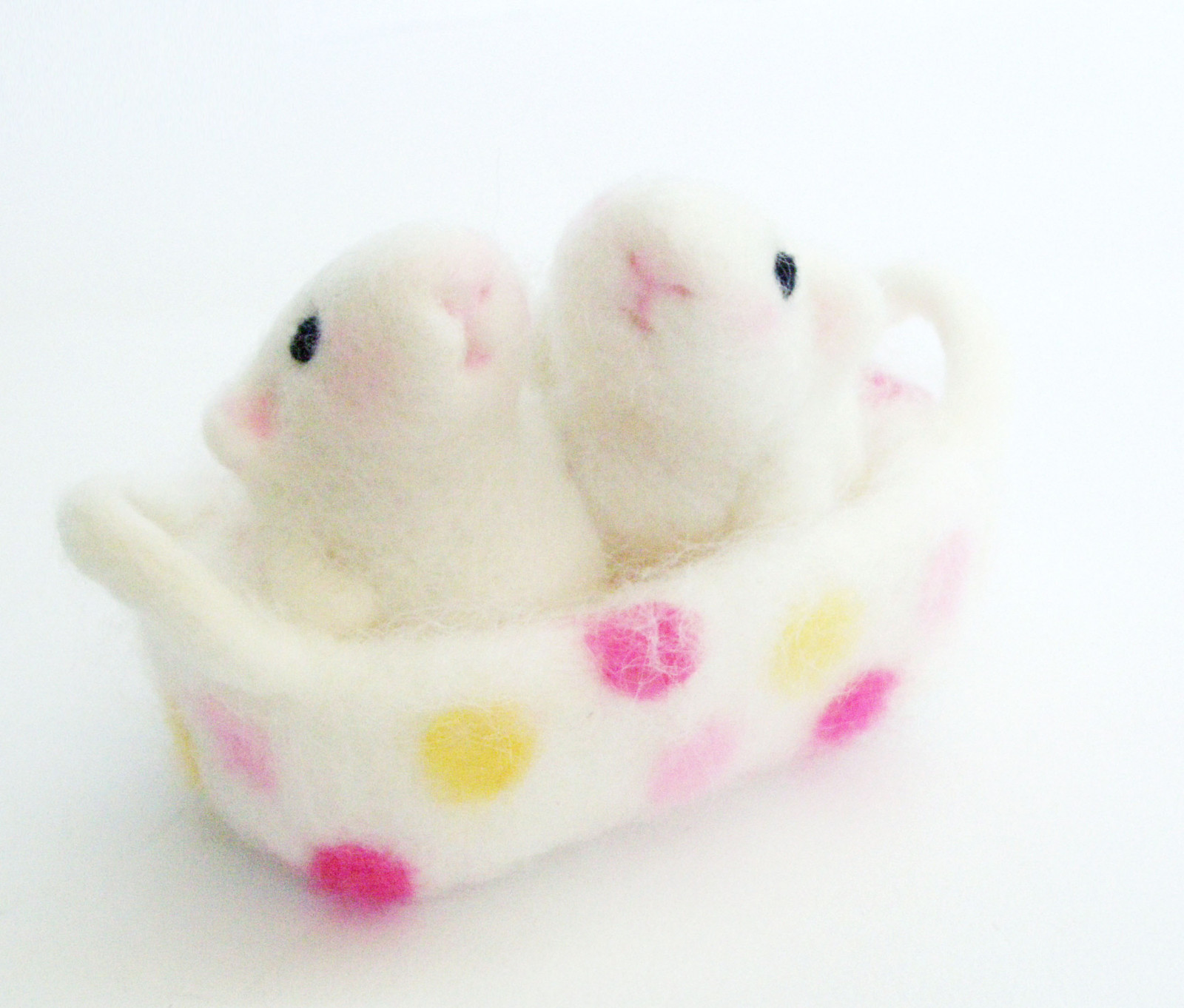 růžový, roztomilý, Plstěné, Hračka, morče, puntíky, Arttoy, Fing, Softsculpture, Živočichové, Jehly, Australianmerinowool, Fingtoys