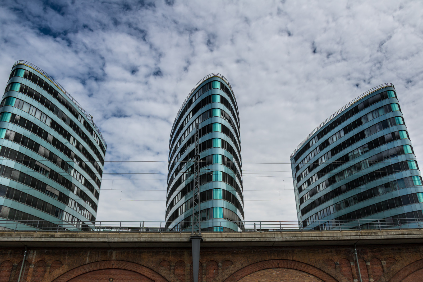 město, panoráma města, architektura, budova, panoráma, mrakodrap, modrý, Německo, věž, metropole, Berlín, centrum, byggnad, Německo, deutschland, riverspree, mezník, fasáda, urban area, Metropolitní oblast, lidské osídlení, panelový dům