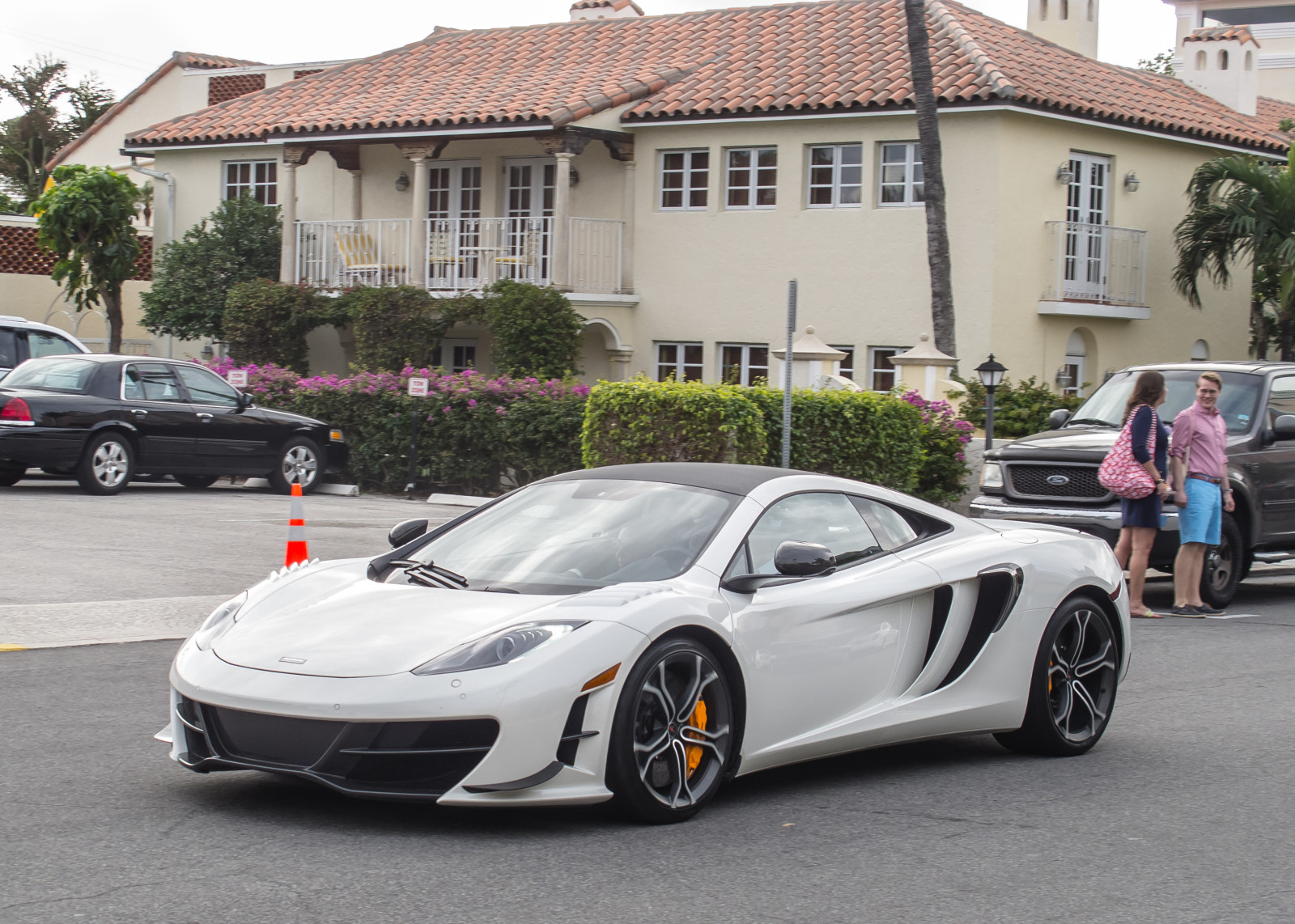 biler, Ford, strand, sport, mercedes, Benz, høj, martin, Lotus, Florida, syd, Ferrari, håndflade, eksotisk, McLaren, Porsche, ruller, værdi, Jaguar, avenue, Audi, Bugatti, Lamborghini, royce, Bentley, Maserati, aston, hs, Maybach, carspotting, mp412c