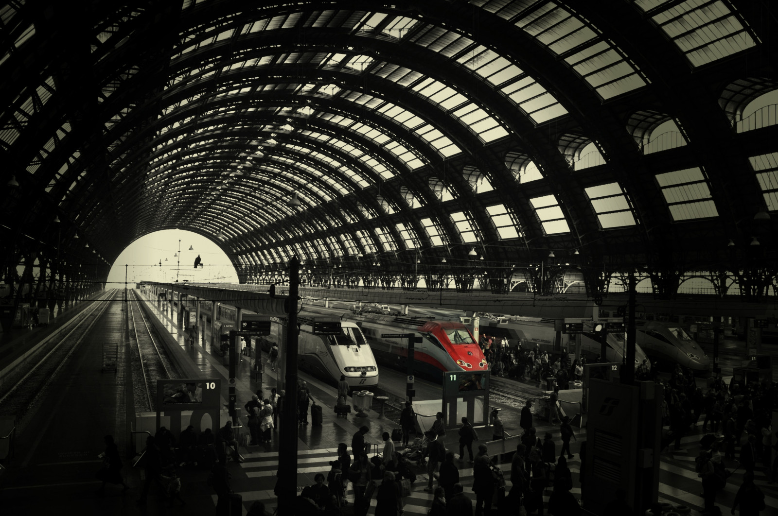 lidé, černobílý, ulice, Nikon, doprava, Milano, infrastruktura, Černá bílá, dav, nikond5000, veřejná doprava