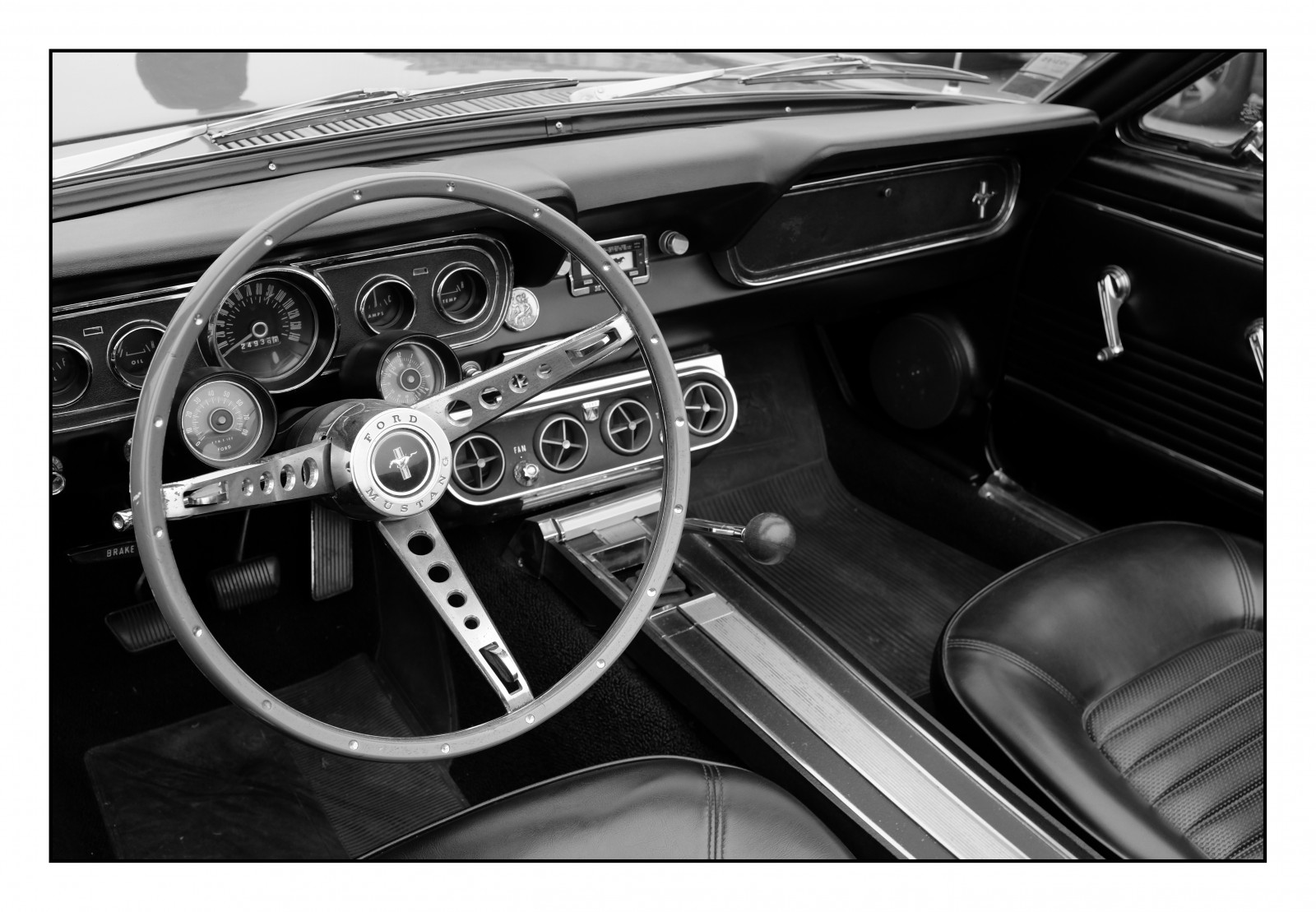 auto, vozidlo, sportovní auto, Brod, veteránem, klasická auta, volant, limuzína, tělesné, Černá bílá, kolo, noiretblanc, nb, Ford Mustang, vintagecar, staré auto, pozemní vozidla, automobilového designu, automobilový exteriér, automobil make, luxusní vůz, závoďák