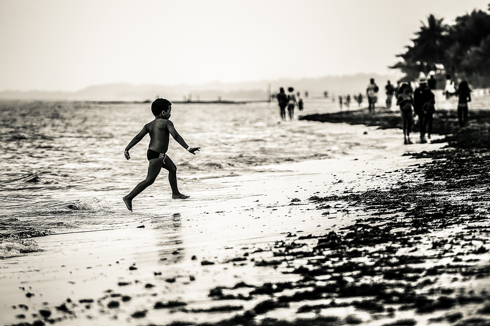 Landschaft, einfarbig, Meer, Wasser, Ufer, Sand, Himmel, Fotografie, Silhouette, Strand, Abend, Morgen, Küste, Kanon, Horizont, Sommer-, Nikon, Lauf, Argentinien, Brasilien, Ferien, Schwarz und weiß, Wolke, Baum, Schatten, Mädchen, Bw, Freizeit, Ozean, Welle, Spaß, Paisaje, Playa, Menschlich, Kind, Material, Tide, männlich, Blancoynegro, Erholung, Ligth, Schwarz und weiß, Monochrome fotografie, Gewässer, Körperliche übung, Mudflat