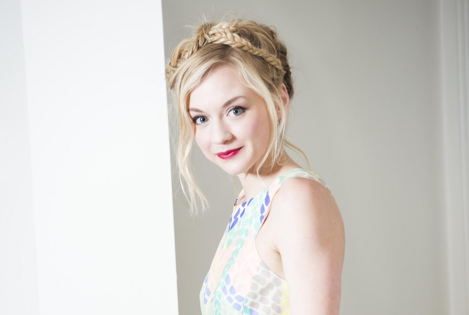 tvář, ženy, model, portrét, blondýnka, dlouhé vlasy, fotografování, šaty, móda, vlasy, Walking Dead, Emily Kinney, svatební šaty, oblečení, krása, nevěsta, blond, závoj, účes, talár, portrétní fotografie, focení