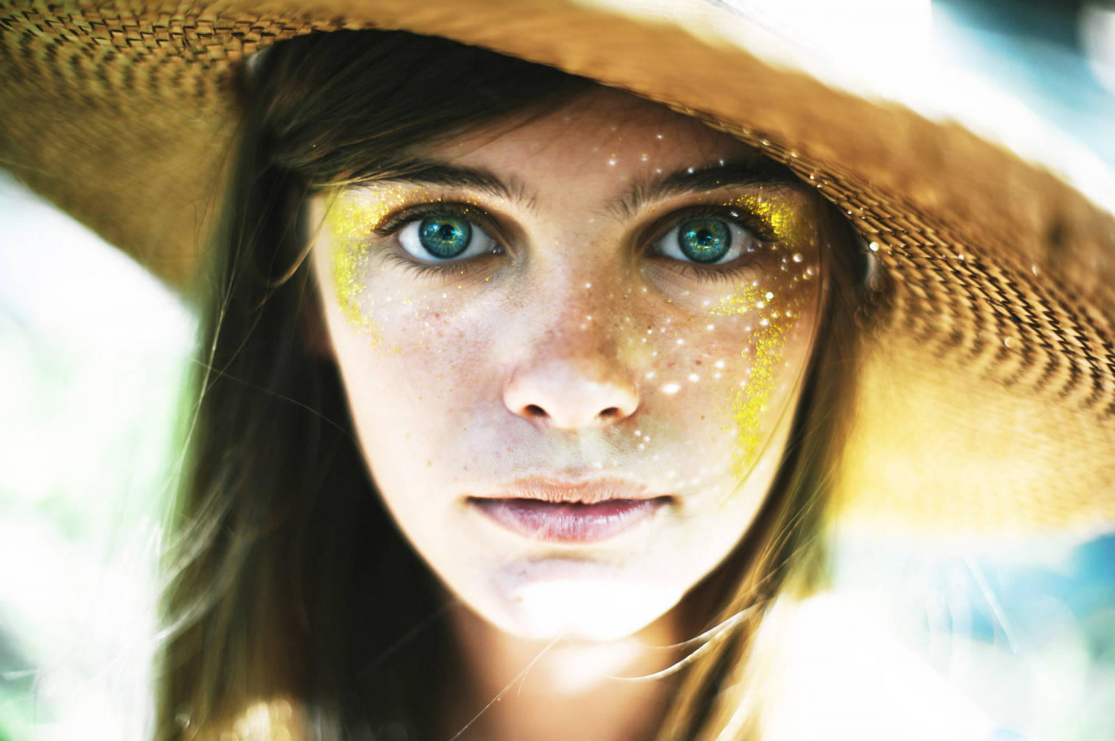 Wallpaper : flowers, Sun, sunlight, hat, glitter, hair, fun, model