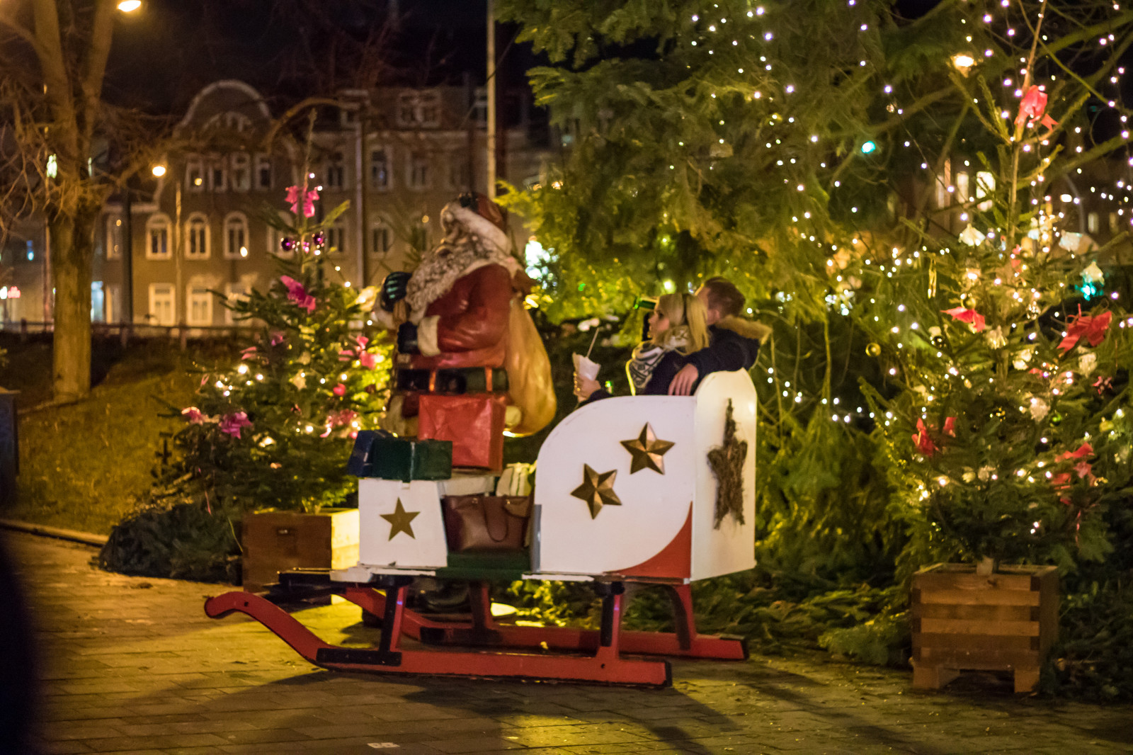 Německo, Vánoční strom, Vánoce, Dovolená, událost, strom, Vánoce, vánoční strom, julgran, vánoční trh, července, Německo, deutschland, Rostock, julmarknad, exif modelu canoneos760d, geocountry, Kamera aby kánon, geocity, Model fotoaparátu canoneos760d, geostate, geolocation, exif aby kánon, exif focallength 50mm, exif isospeed 6400, EXIF ef50mmf18stm čočka, EXIF otvor 20, weinachtsmarkt, vánoční dekorace