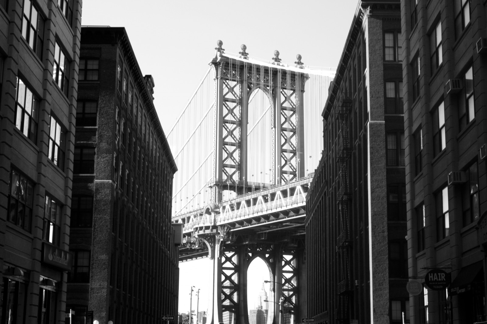 Černá, černobílý, město, ulice, panoráma města, architektura, městský, silnice, mrakodrap, New York City, Spojené státy americké, metropole, Manhattan Bridge, Brooklyn, infrastruktura, centrum, alej, tvar, mezník, fasáda, urban area, Černý a bílý, monochromatické fotografování, Metropolitní oblast, lidské osídlení, sousedství, panelový dům