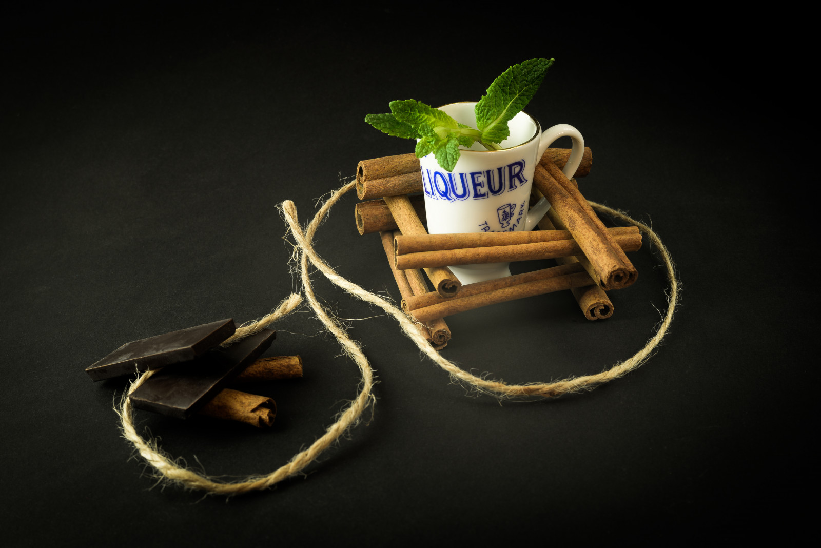 Nikon, D610, NIKKOR, 1855mm, Studio, domů, Dům, světlo, osvětlení, Černá, Pozadí, čokoláda, kamarád, skořice, lano, motouz, textura, Kyiv, Ukrajina, krytý, objekt, ještě pořád, fx