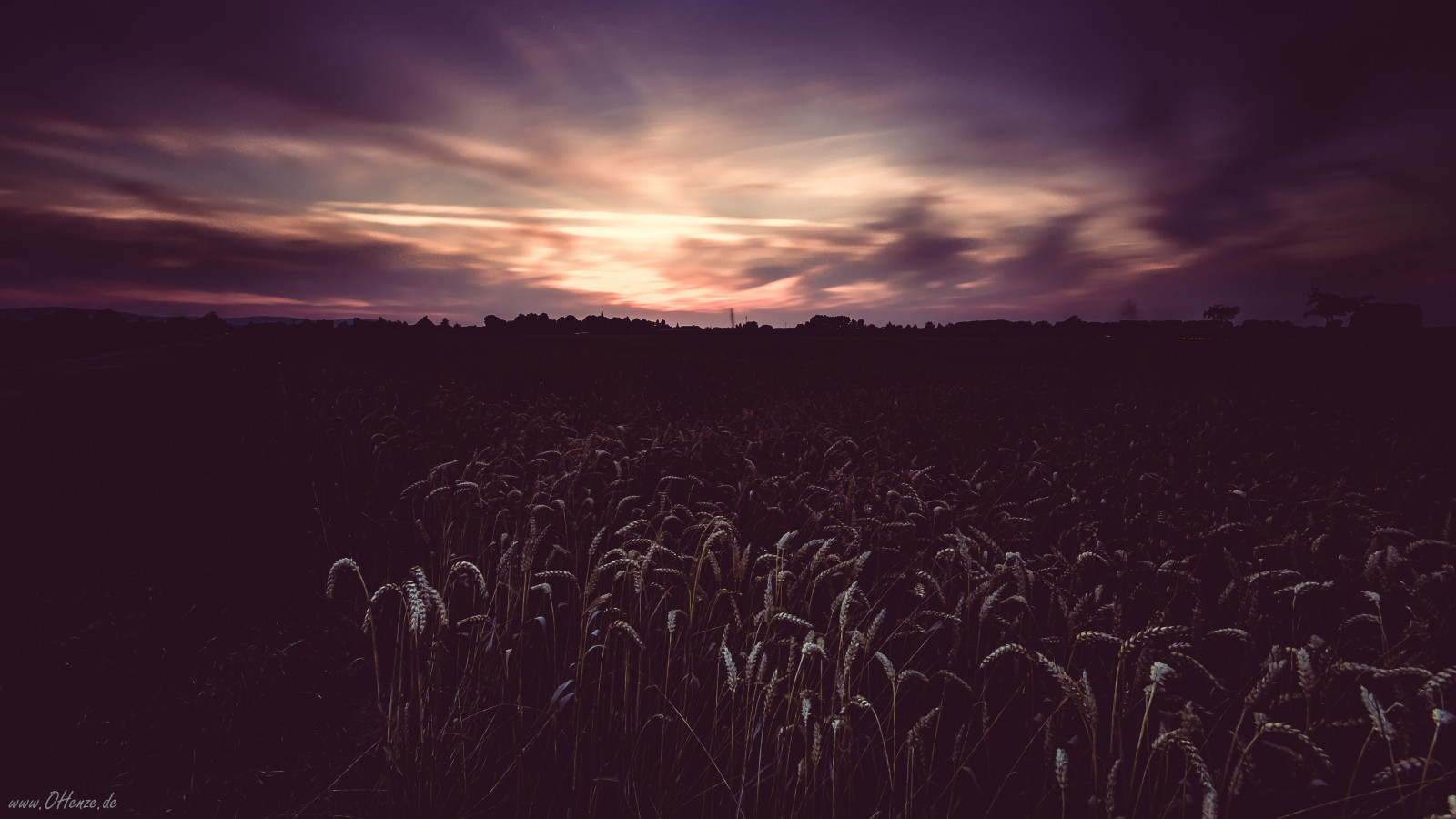 slunečnímu záření, krajina, západ slunce, noc, tráva, nebe, pole, svítání, večer, ráno, Německo, slunce, Kánon, filtr, horizont, atmosféra, soumrak, Harz, nd, mrak, Landschaft, svítání, tma, sigma, 600D, eos, sonnenuntergang, langzeitbelichtung, 1020, počítač tapeta, Atmosféra Země, odlesk, červená obloha v dopoledních hodinách, meteorologický jev, 3652013, 365the2013edition, Wernigerode, jev, langzeit, ekoregion, graufilter, Day218, Silstedt, Day218365, 06, stock photography