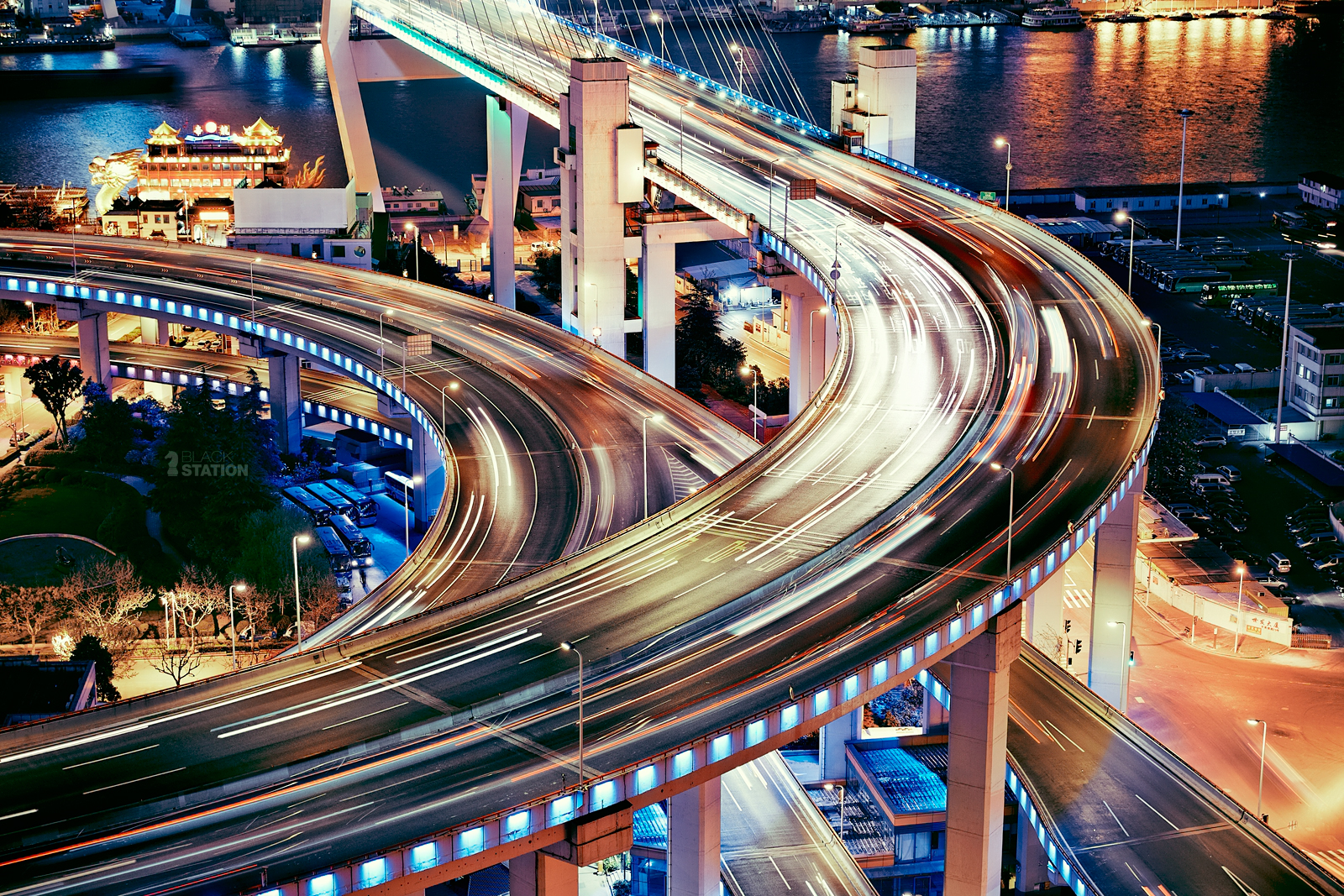 ulice, panoráma města, noc, architektura, silnice, večer, most, minout, metropole, viadukt, cestovat, mezník, zábavní park, fascinující, obchodní dům, dálnic
