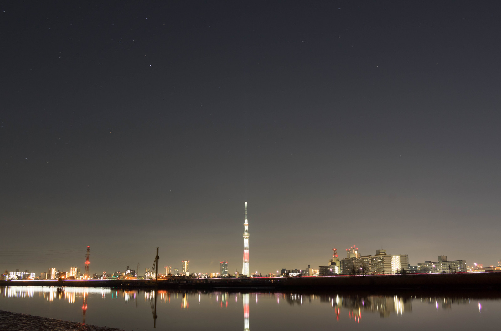 Japonsko, město, panoráma města, noc, architektura, odraz, panoráma, mrakodrap, večer, věž, horizont, soumrak, Leica, Tokio, jp, Skytree, svítání, osvětlené, osvětlení, T, mezník, Tokyo Sky Tree, horikiri, leicat, summicront235, Summicron, t235, japanesenationalflag, Atmosféra Země