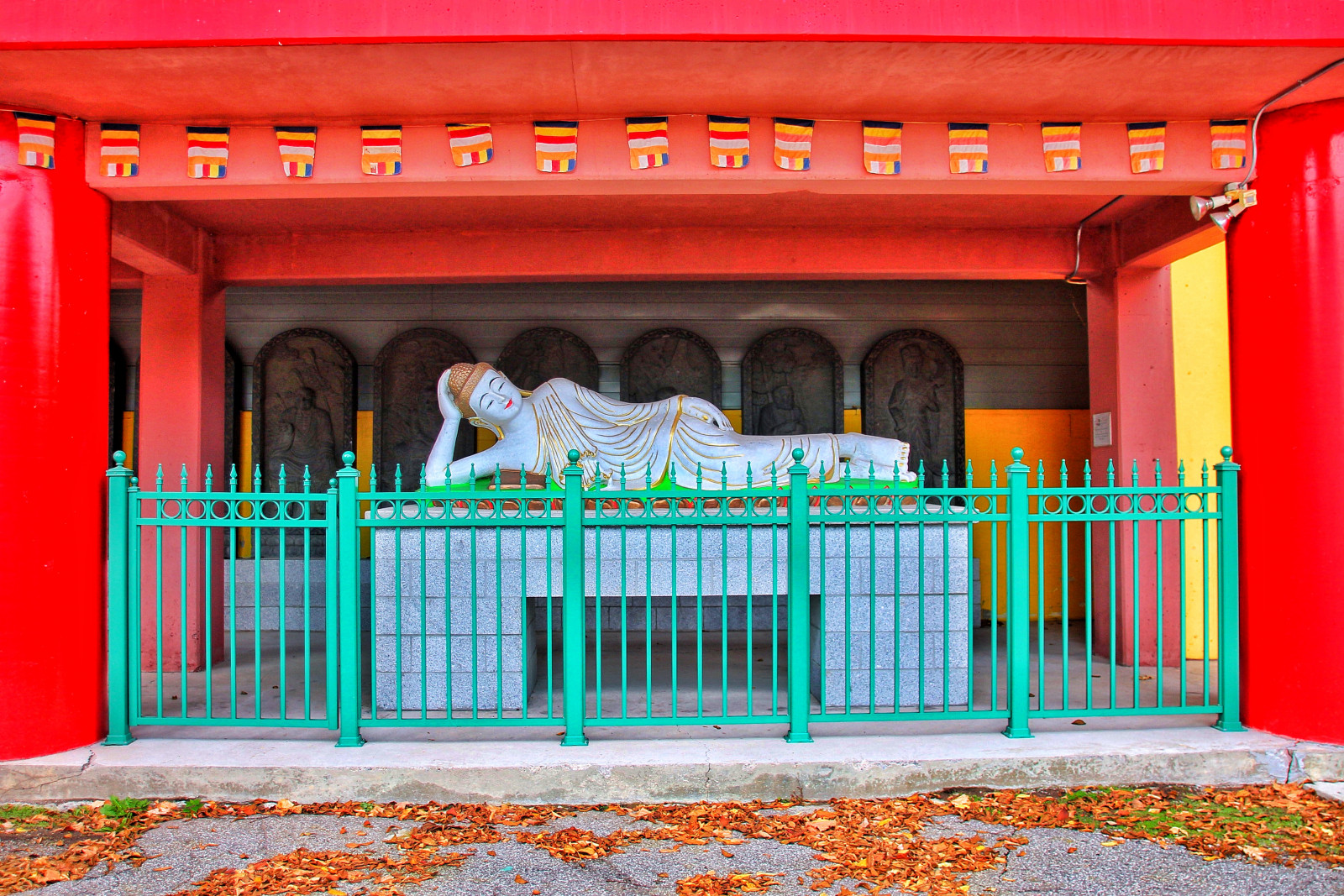 mondo, contea, tramonto, cielo, Ontario, Canada, macro, costruzione, Turismo, statua, architettura, bronzo, nuvole, Canone, fiume, a passeggio, lente, asiatico, tempio, ribelle, cascate del Niagara, vedere, luogo, pace, all'aperto, Budda, buddista, arti, sigma, interno, giù, punto di riferimento, dieci, reclinabile, shan, dovere, dire bugie, tour, dharma, bodhisattva, complesso, mille, rd, cham, attrazione, sl1, buddha, guidato, sopra, stupa, Buddas, sarira, 18,25 mila millimetri, onasill, Avalokitesvara s