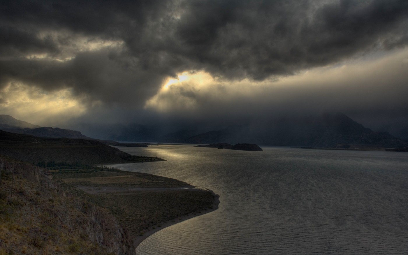 slunečnímu záření, krajina, hory, temný, západ slunce, moře, kopec, jezero, Příroda, pobřeží, písek, odraz, nebe, sníh, zima, mraky, pláž, svítání, bouřka, večer, ráno, mlha, pobřeží, řeka, horizont, Chile, soumrak, mrak, hora, počasí, svítání, oceán, vlna, tma, jezero, atmosférický jev, meteorologický jev