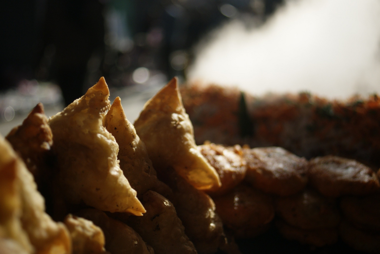 cibo, asiatico, fotografia, macro, India, bokeh, dolce, Patatine fritte, cottura al forno, foglia, cucina, dolcezza, piatto, produrre, avvicinamento, fotografia macro, gusto, prodotti da forno, spuntino