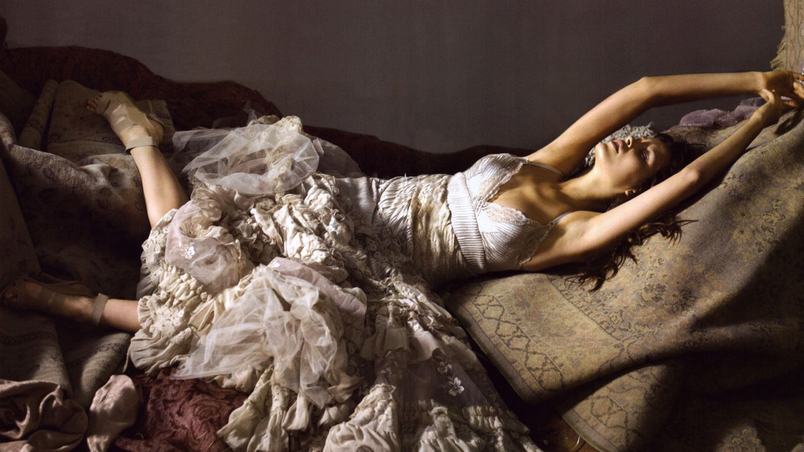 tempio, donne, modello, occhi chiusi, vestito, scultura, statua, mitologia, monumento, Petra Nemcova, ARTE, Immagine, intaglio, storia antica, posizioni umani, arte modello