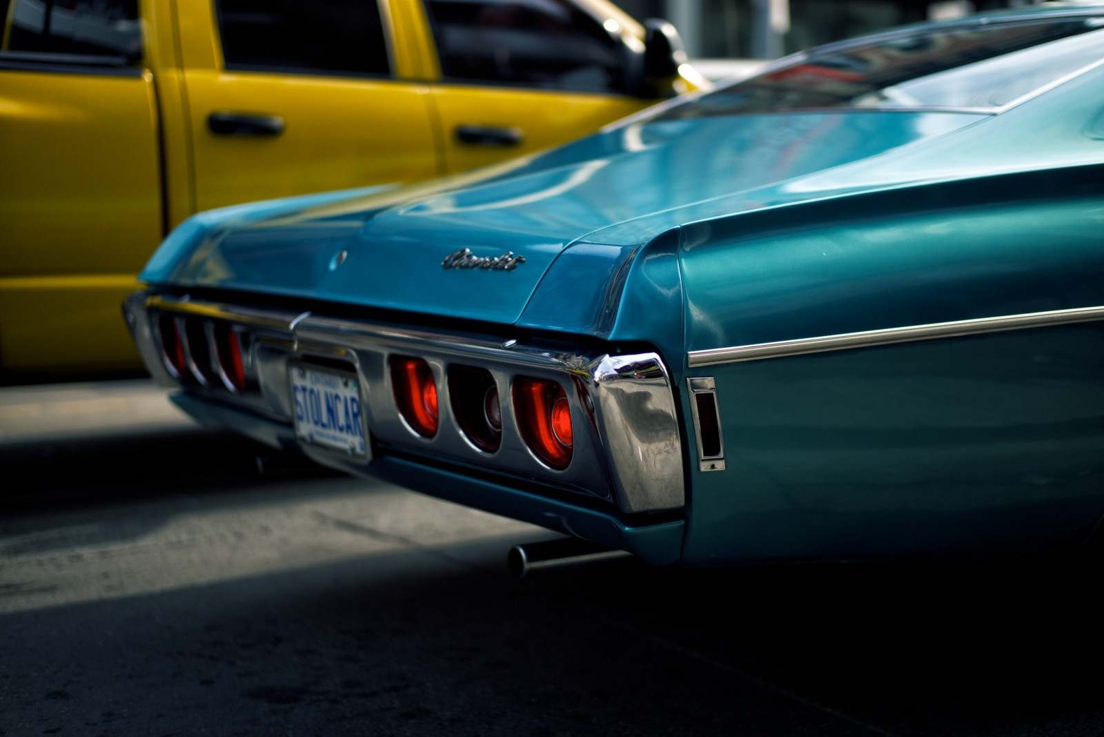 ulice, auto, vozidlo, provoz, sportovní auto, Toronto, Královna, Leica, Chevrolet, výkon auta, Chevy, impala, M, západ, 240, pozemní vozidla, automobilového designu, automobilový exteriér, automobil make, luxusní vůz, nárazník, motorové vozidlo, starožitný auto, závoďák, summiluxm11450asph