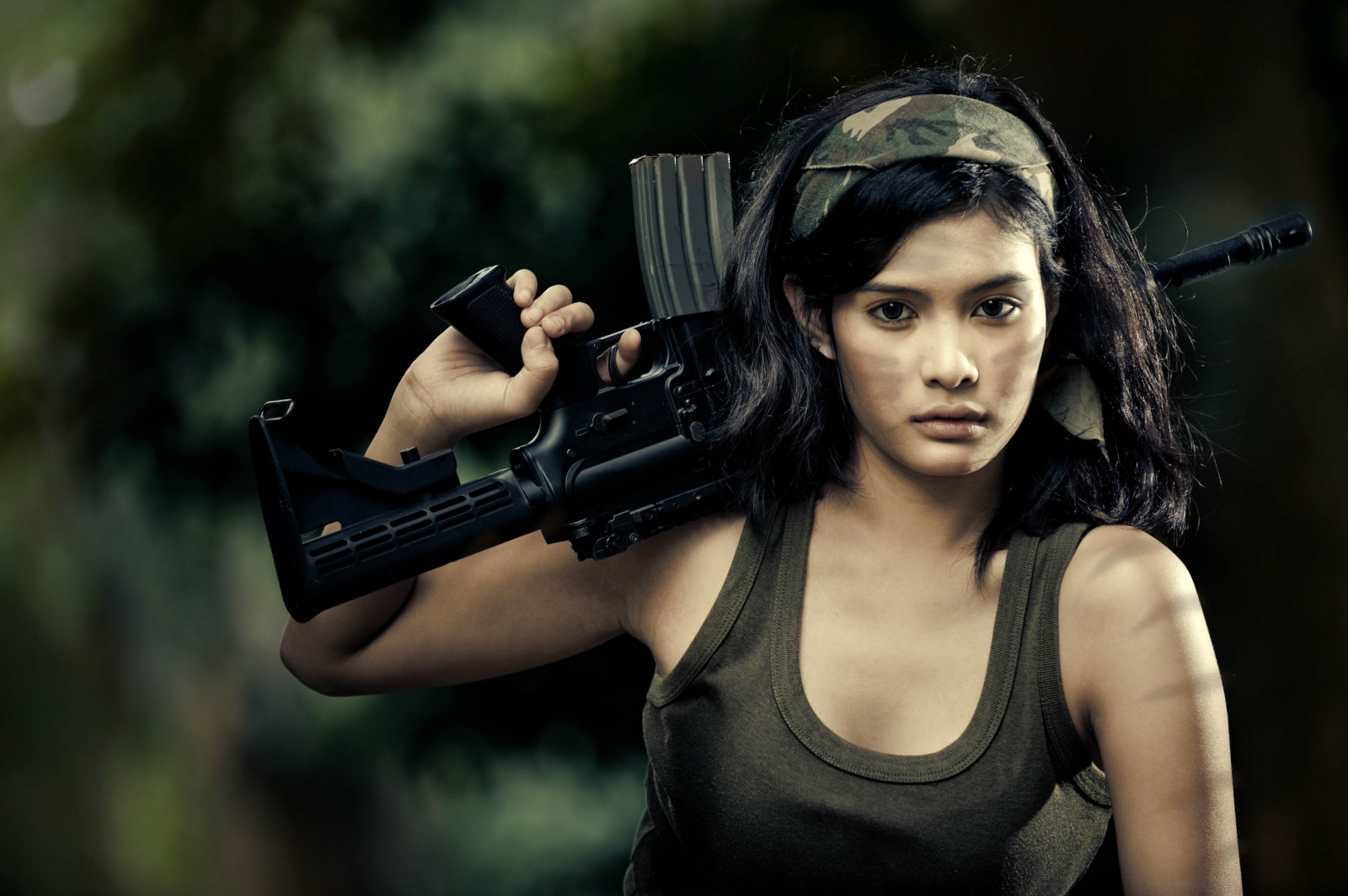 arma de fogo, modelo, morena, fotografia, curativo, olhos pretos, Pessoa, menina, beleza, senhora, rifle, Papel de parede do computador, sessão de fotos, profissão, M24