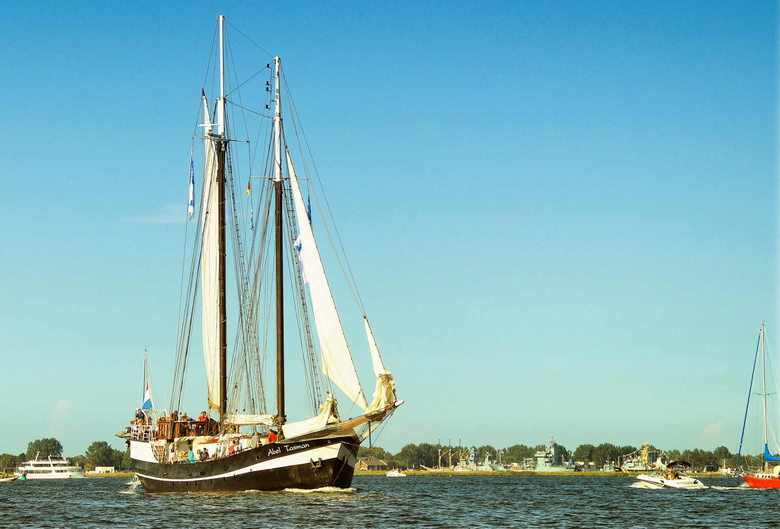 loď, loď, plachetnice, moře, nebe, uklidnit, Sony, plachtění, Breitling, Brigantine, jachta, Rostock, plavidlo, stožár, warnem NDE, barque, plachta, Klipr, zackl, sz227, sonyslt58, east Indiaman, plné zmanipulované loď, fluyt, fregata, Carrack, loď linky, galéra, lehká loď, briga, vlajková loď, manila galéra, vysoká loď, šalupy války, škuner, dechař, rostockwarnem NDE, Barquentine, loď, školní loď, galeas, jola, Varování, Hansesail2014, Traditionssegler, Abeltasman, Traditionsschiff, water transportation, baltimore clipper, skipjack, cat ketch, first rate, ship replica