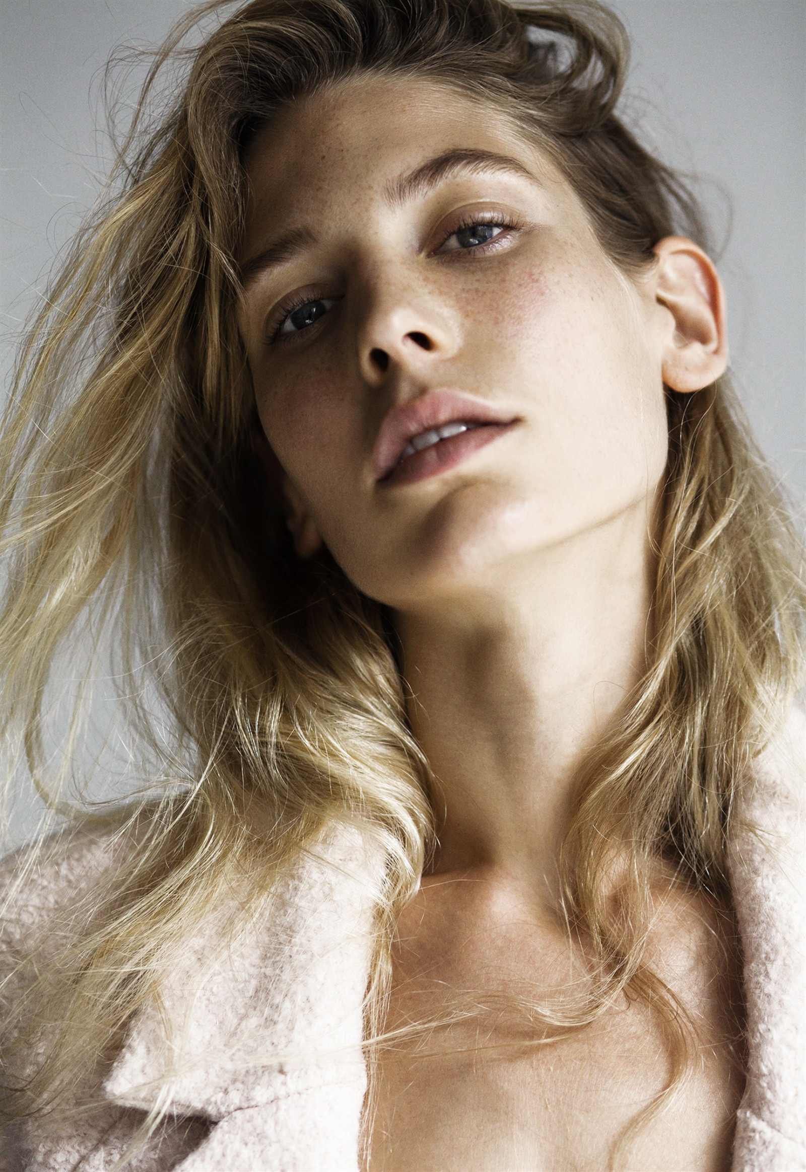 Wallpaper : women, model, blonde, Sarah Brandner 1718x2500 - Mirel2084 