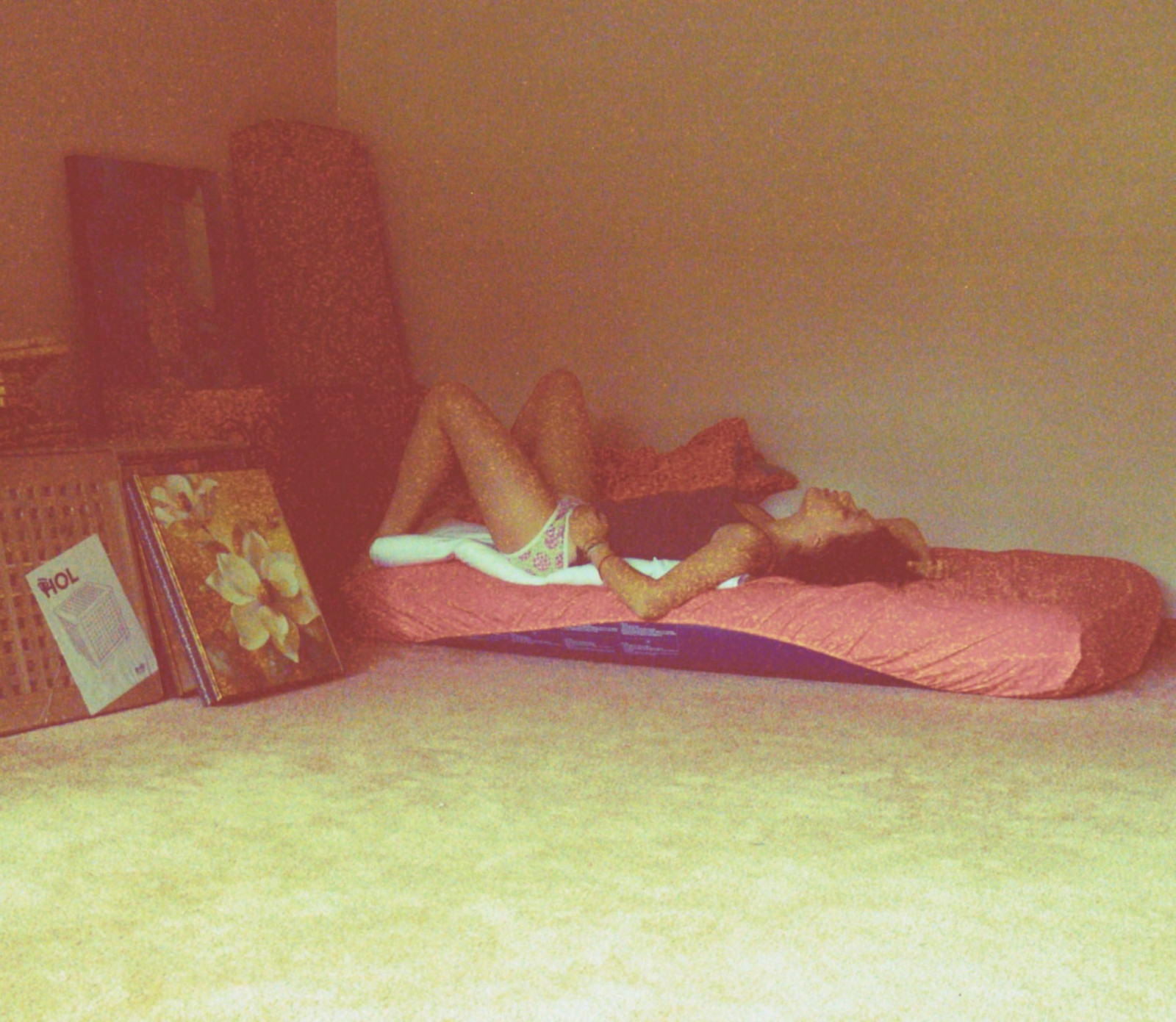 mě, dívka, ženský, Mládí, já, j, postel, spodní prádlo, prostor, prázdný, kouzlo, obrazy, obývací pokoj, 365, nezařízený, Vzduchová matrace, quiezip