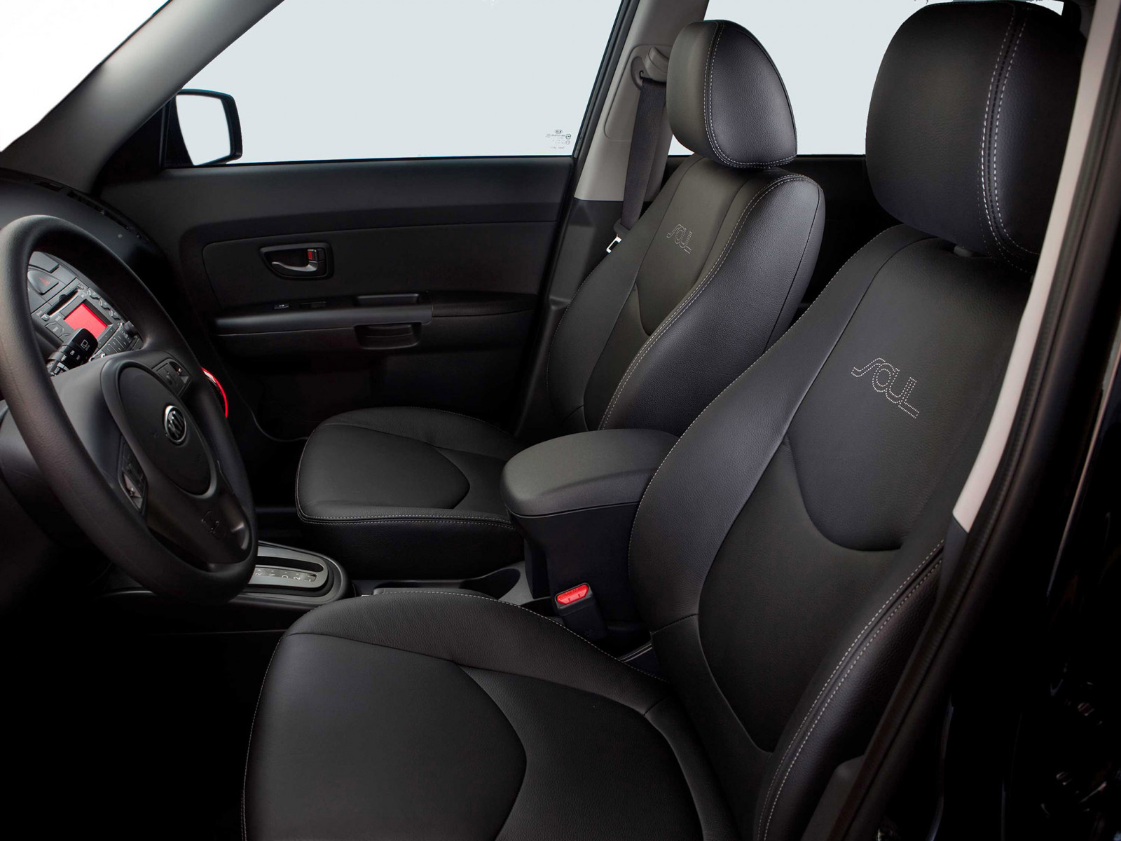 auto, vozidlo, 2013, Kia, netcarshow, netcar, obrázky vozidel, photo auto, duch duše, pozemní vozidla, automobilový exteriér, automobil make, rodinný vůz, kompaktní vůz, crossover sUV, městské auto, sportovní užitkové vozidlo, motory kia, Kia Sorento, kia soul